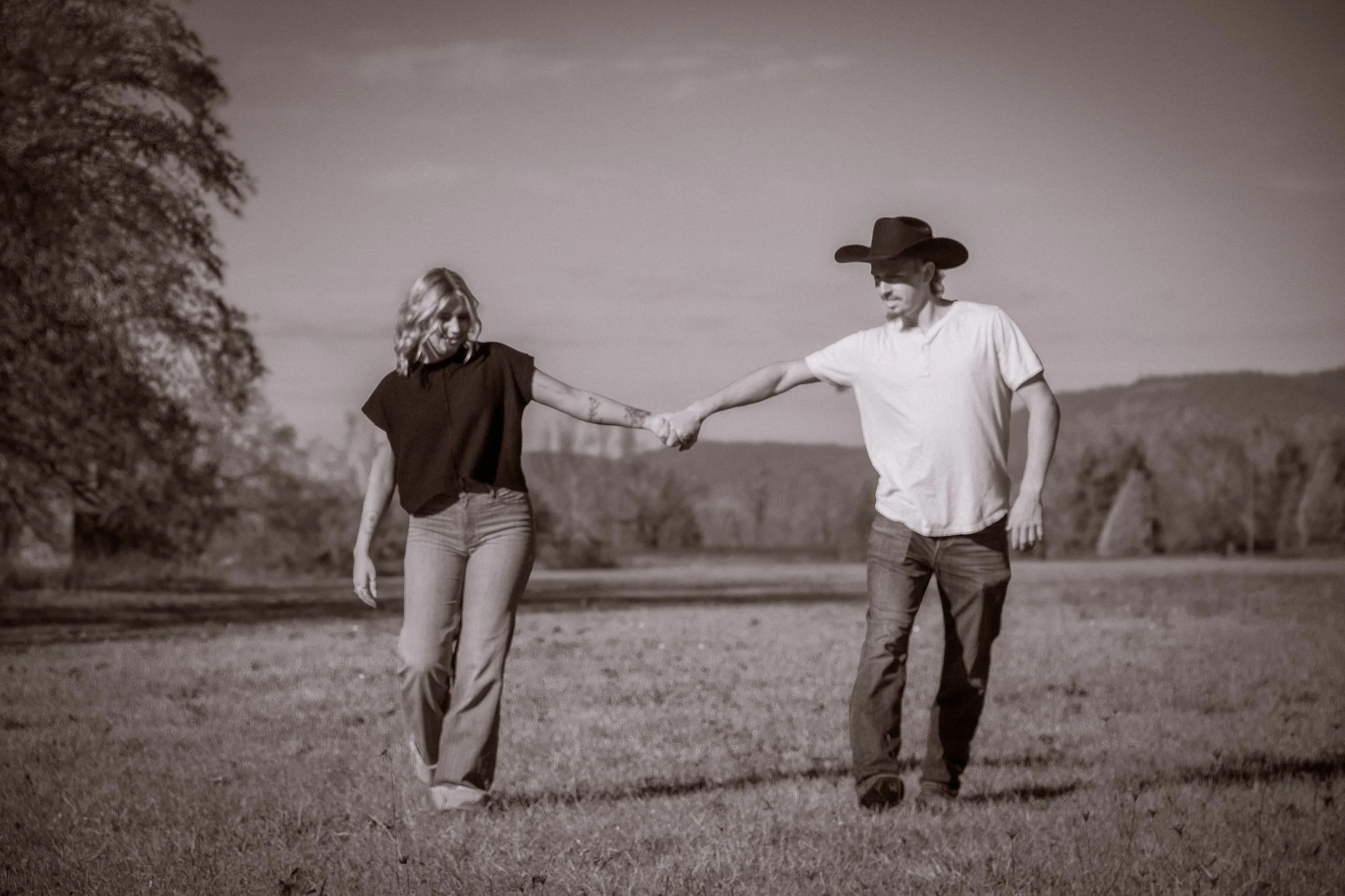 Kenzie_Zack_Western-Couple_4.jpg