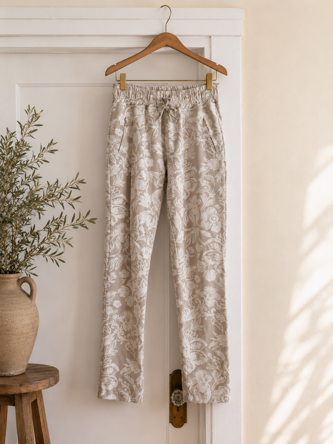 Nostalgia Floral Pant.PNG