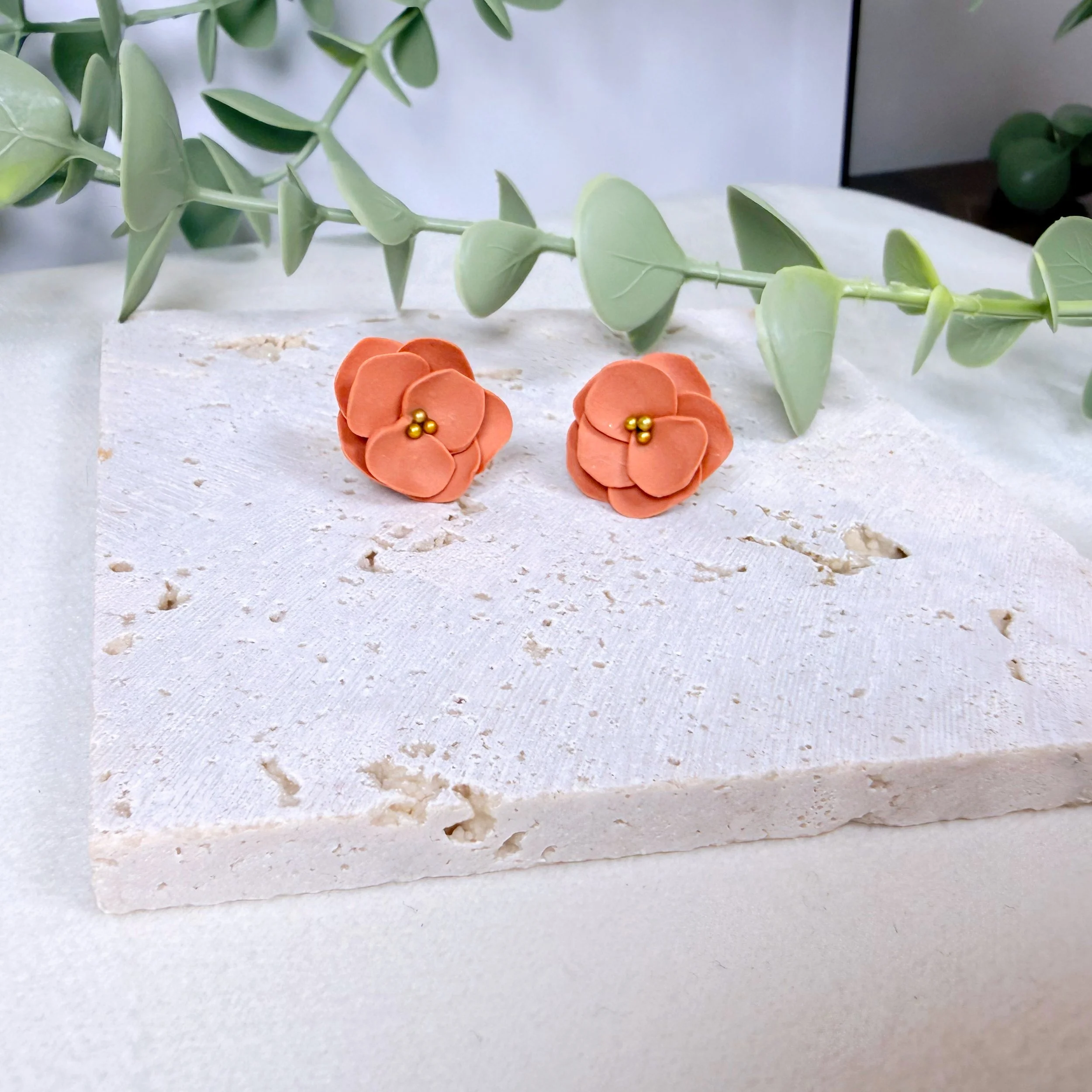 paloma-clay-handmade-pink-orange-flower-stud-earrings.jpeg