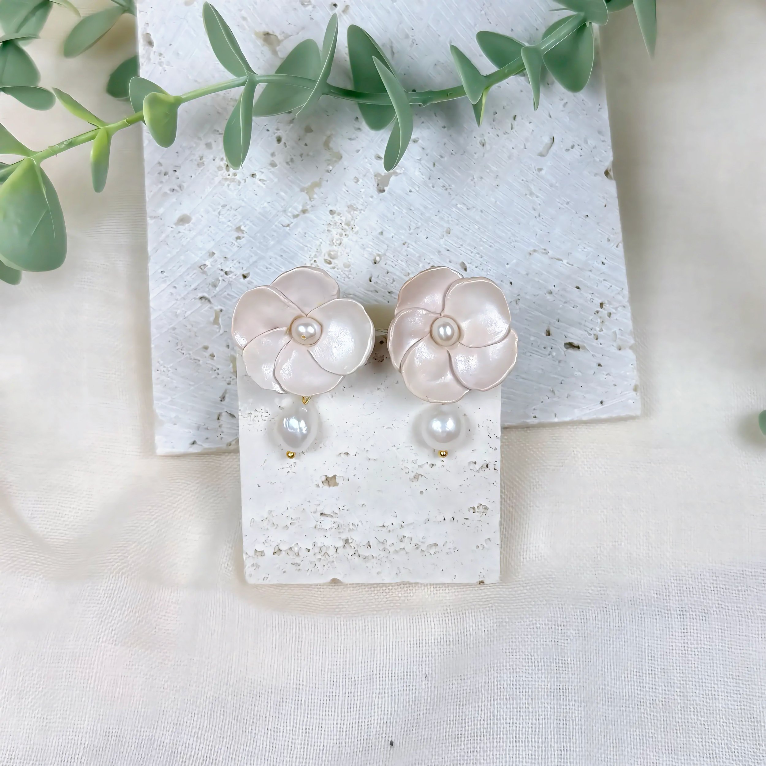 Paloma_Clay_Blush_Pearl1.JPEG