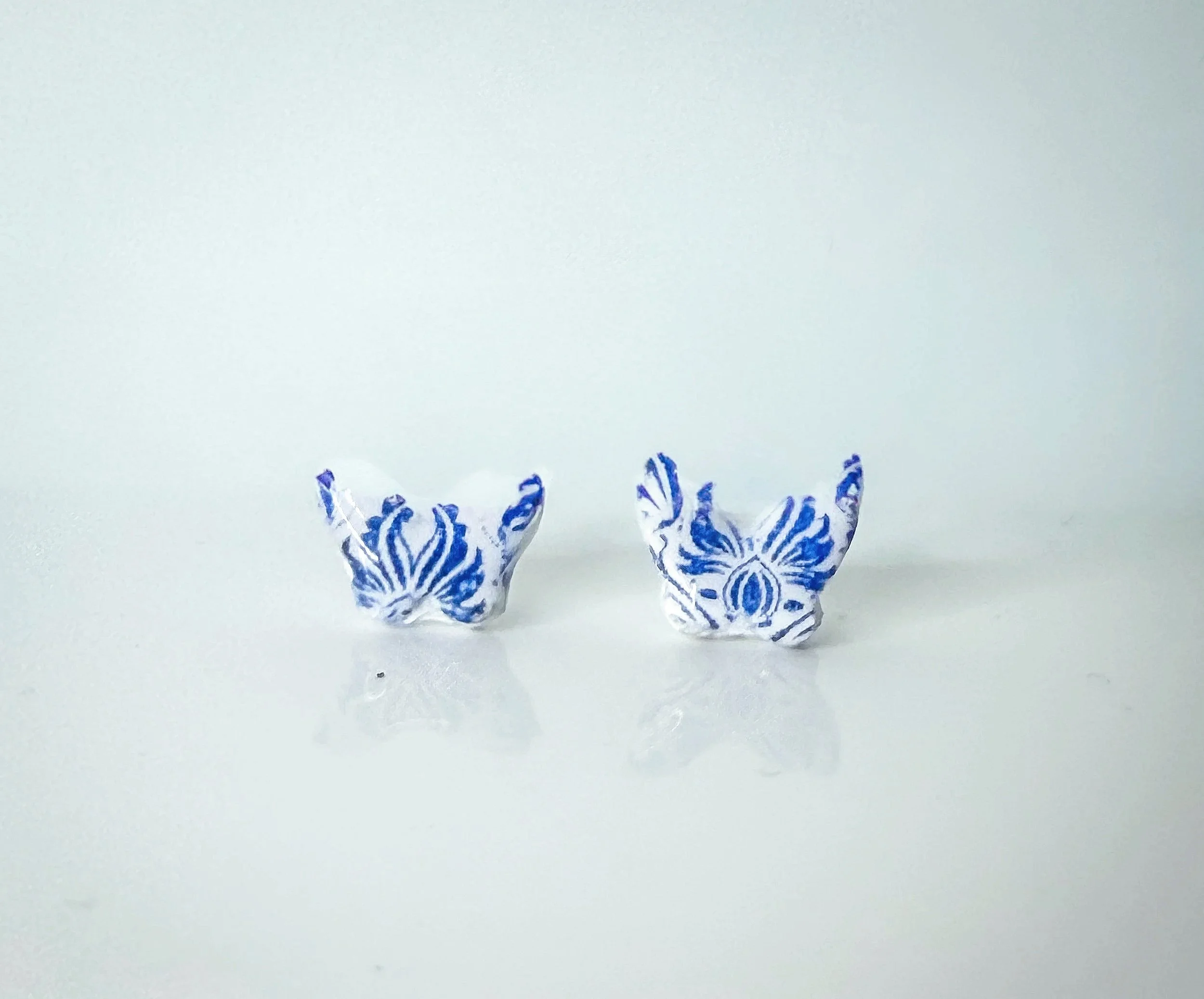paloma-clay-blue-white-floral-stud-earrings-closeup.jpg