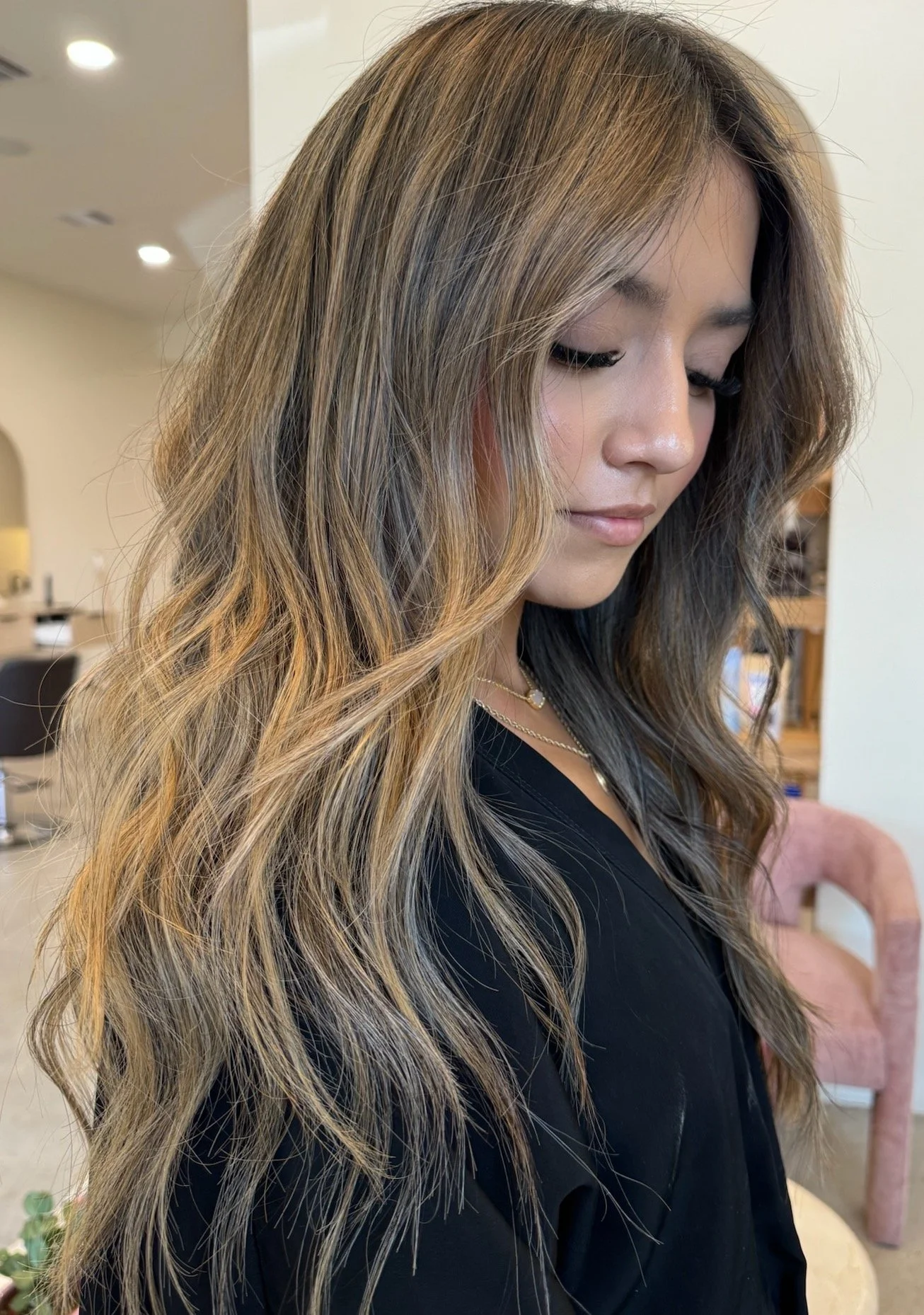 There is nothing better than seeing a complete hair transformation ✨
Custom color and styling designed specifically for this client.
At Lotus Boutique Salon, every service is tailored to your hair goals.
📅 Book your next appointment today.