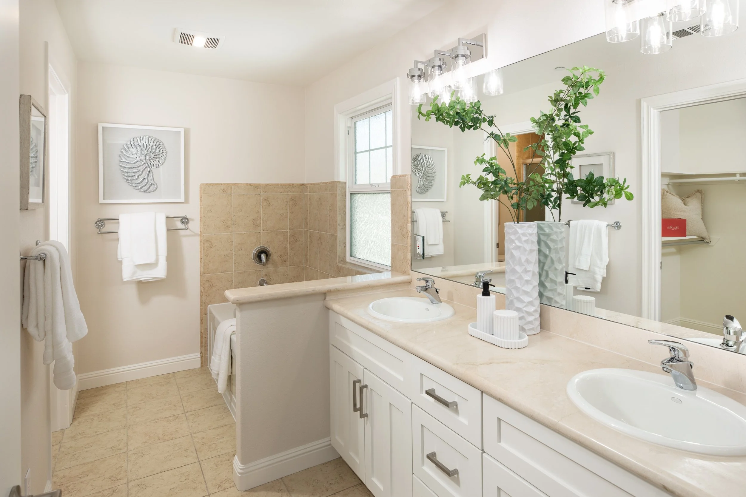 15-Warner_Matt_Anello-9792-MLS.jpg