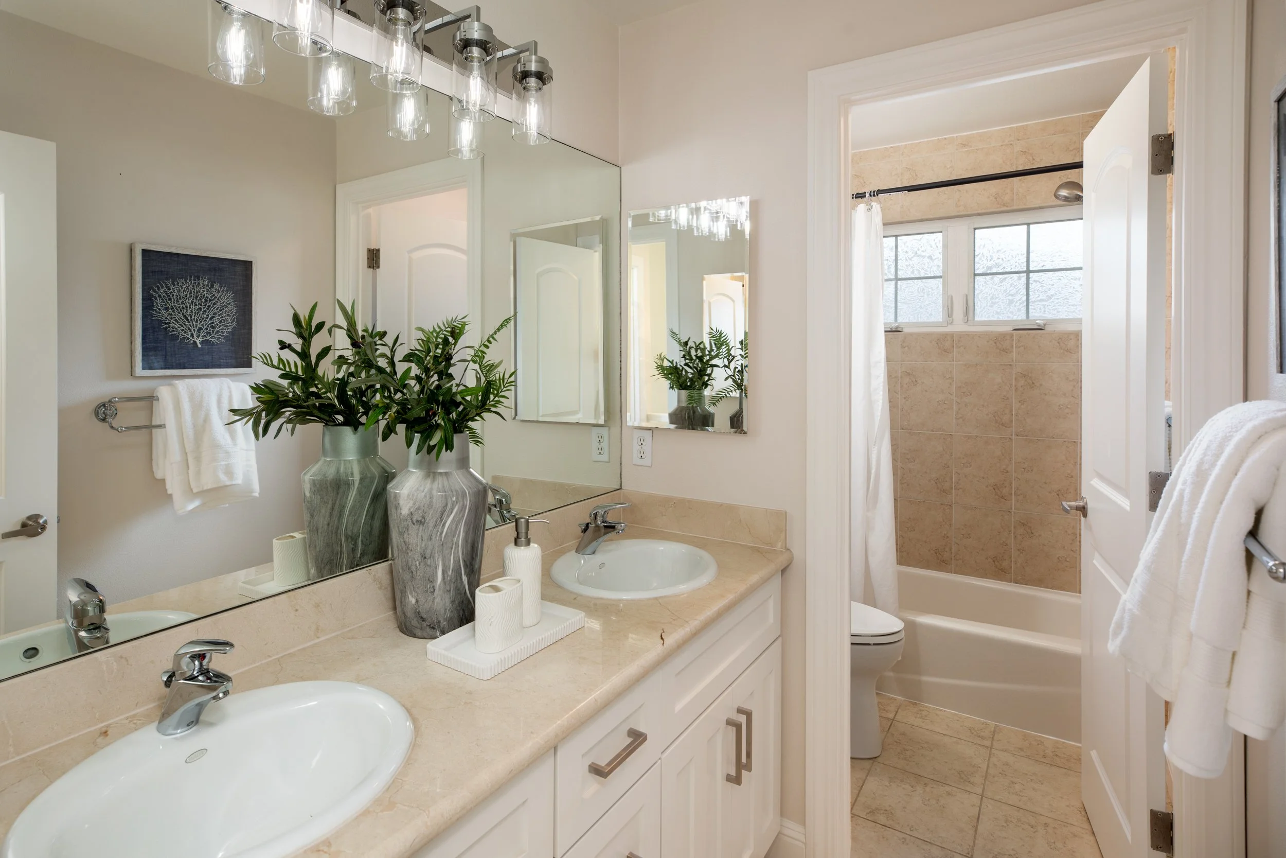 20-Warner_Matt_Anello-9813-MLS.jpg