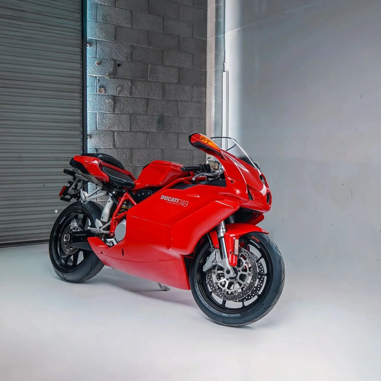 1,700 Mile 2006 Ducati 749
