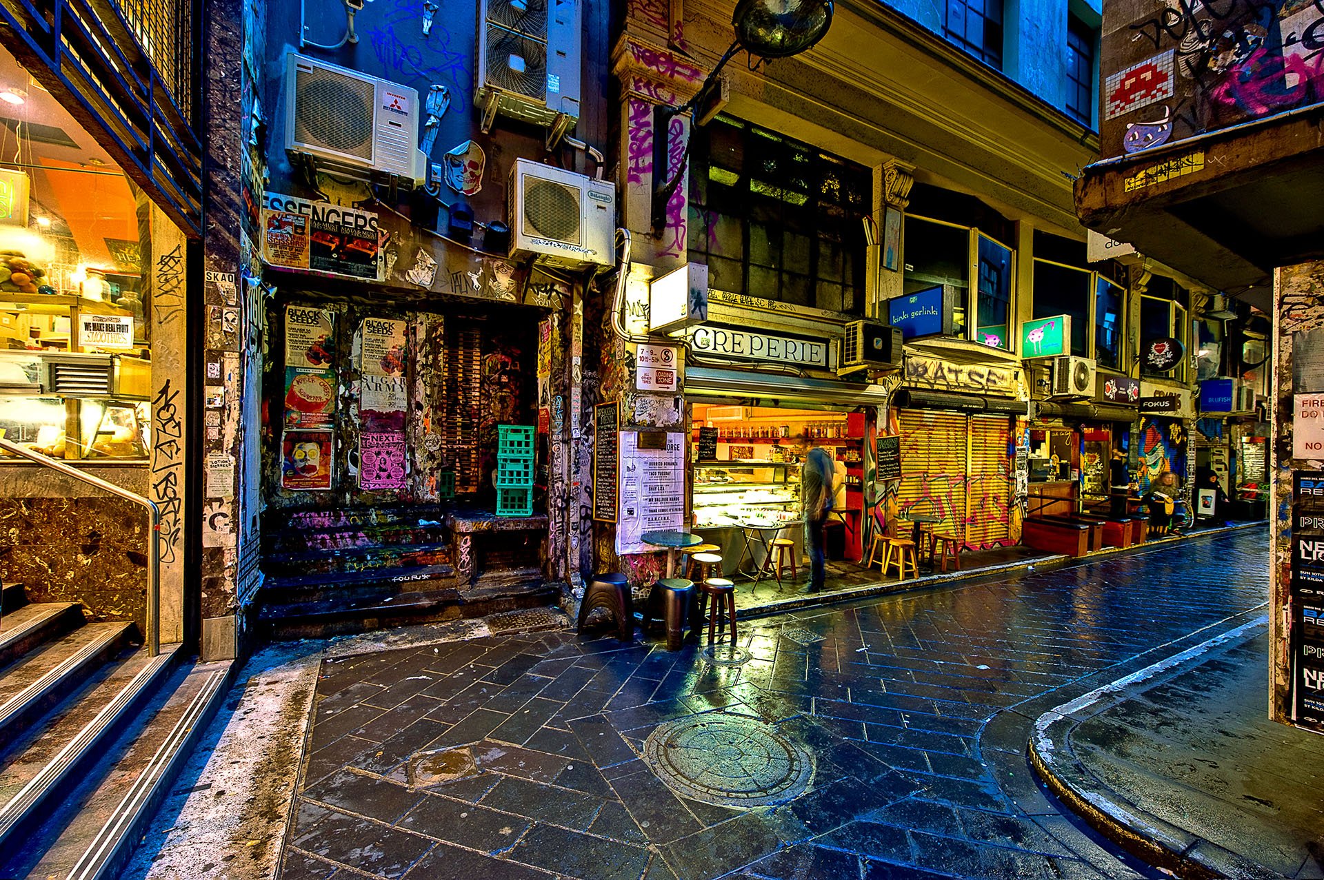 Colourful Melbourne laneway on a rainy morning