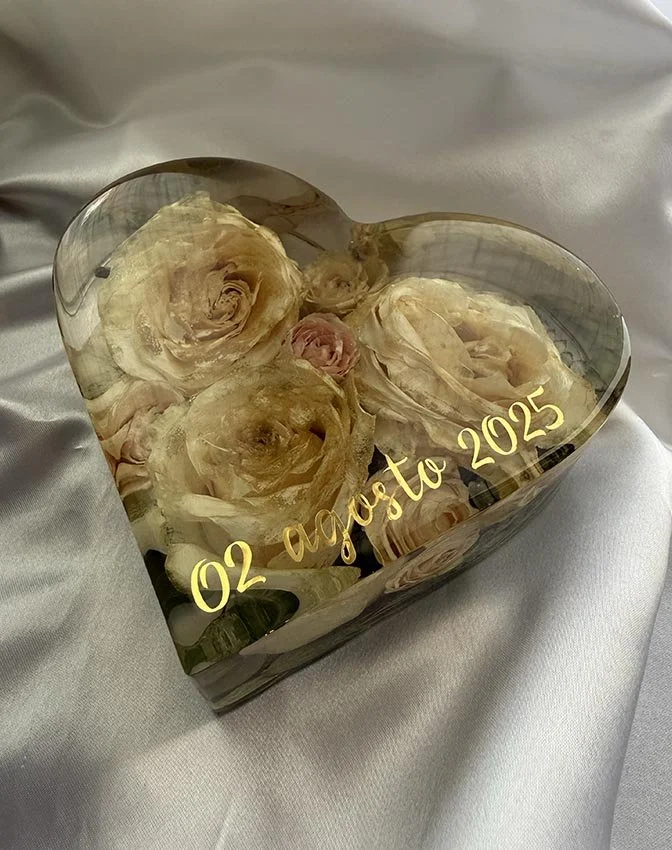 jm-resincreations-bouquet-_0027_cuore piccolo.jpg