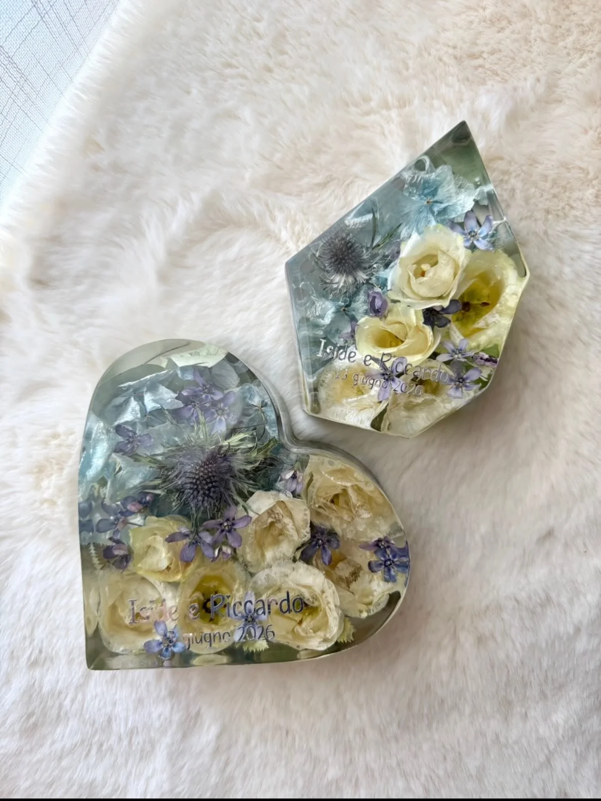 Iside ha scelto di conservare il suo bouquet di matrimonio attraverso un cuoricino personalizzato con i nomi degli sposi, la data del matrimonio e una frase speciale e significativa nella loro storia d&rsquo;amore 🤍

ha inoltre deciso di regalare al
