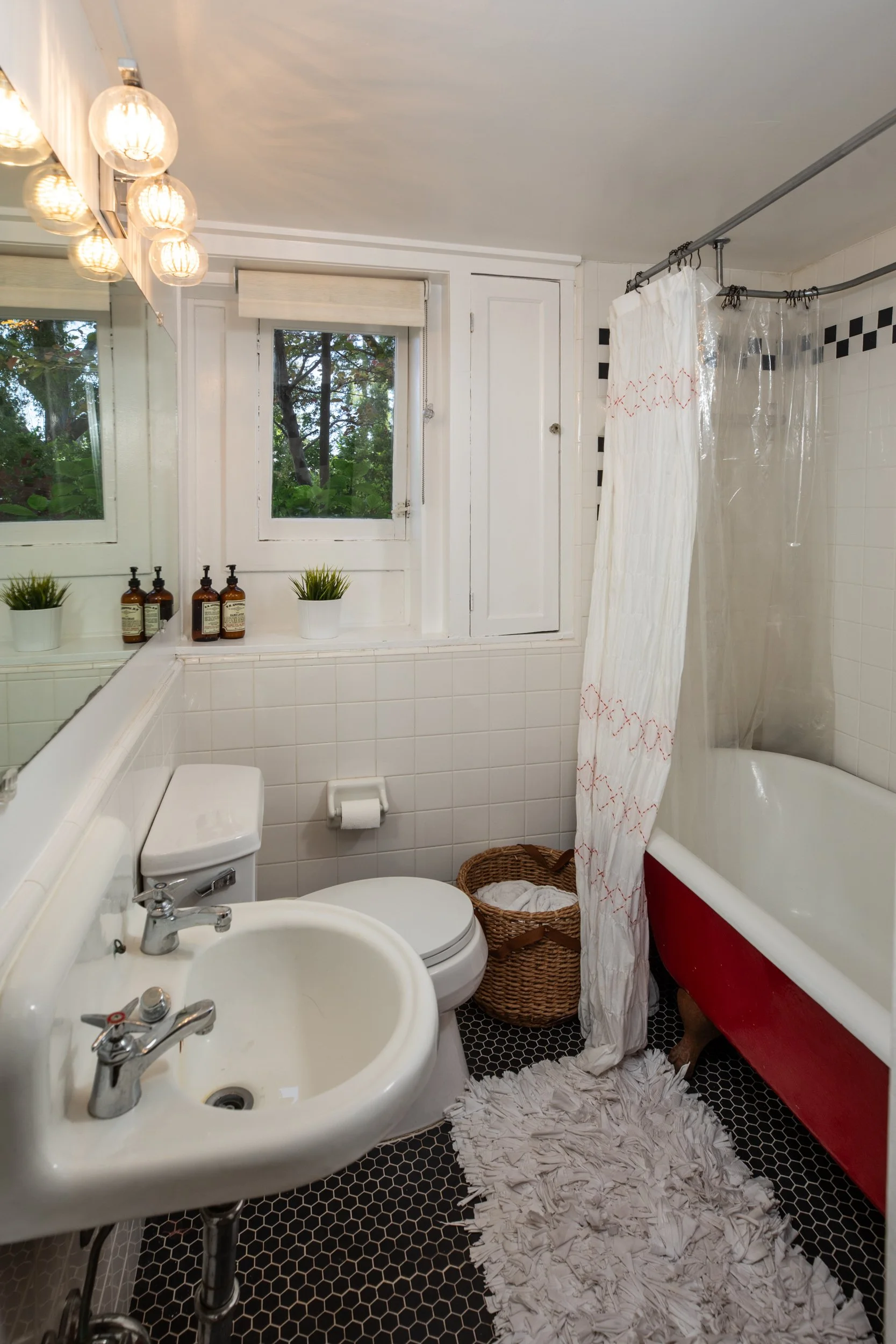38-Amherst_Matt_Anello-9576-MLS.jpg