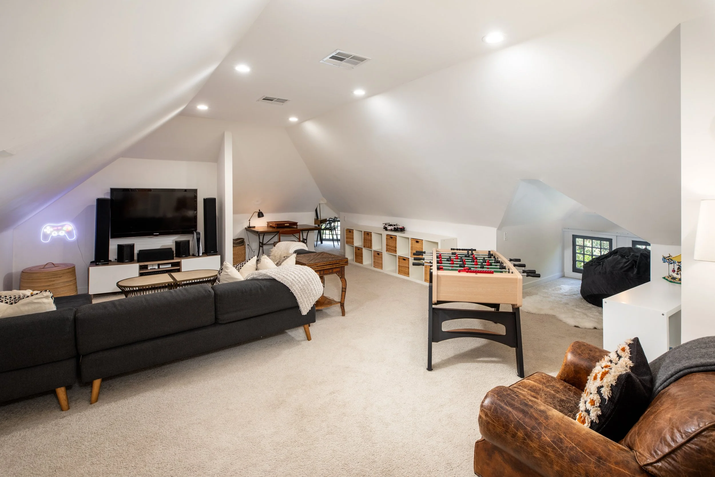32-Amherst_Matt_Anello-9446-MLS.jpg