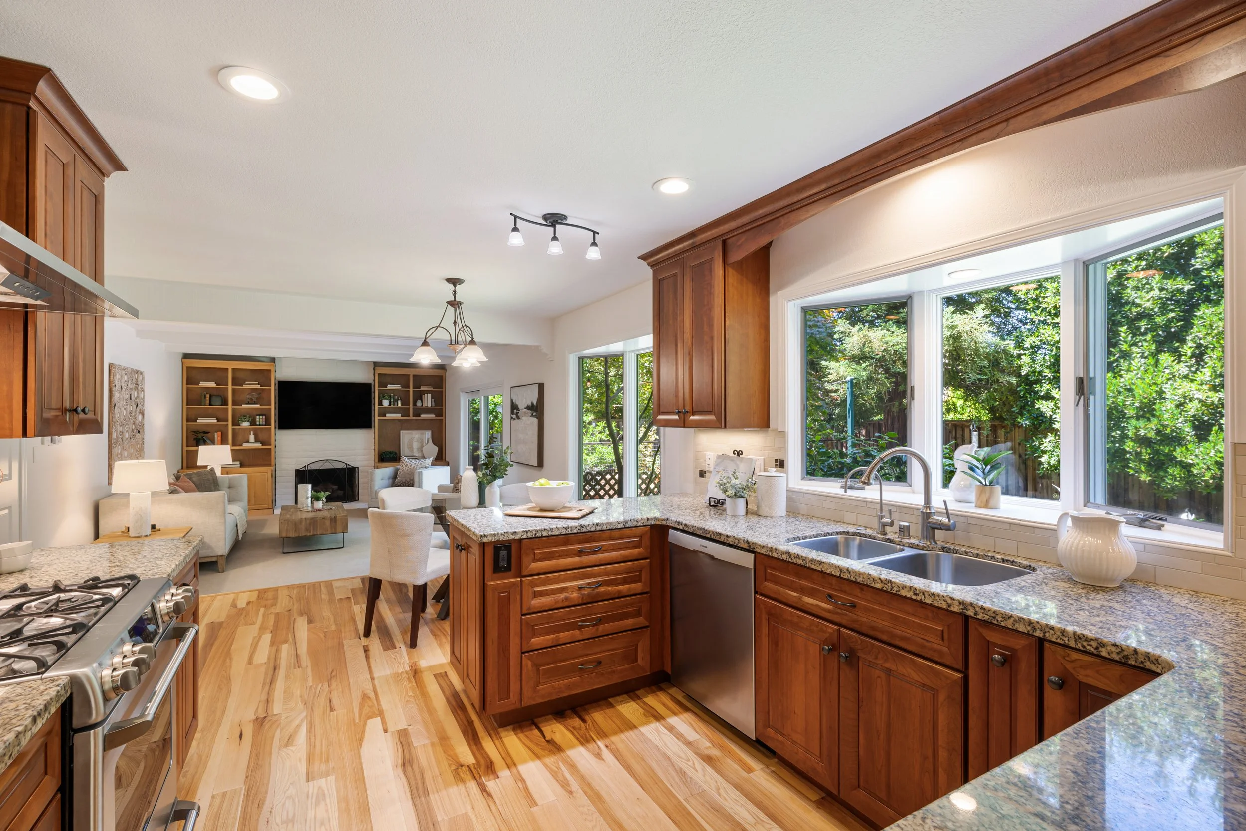 11-Preston_Matt_Anello-12-MLS.jpg