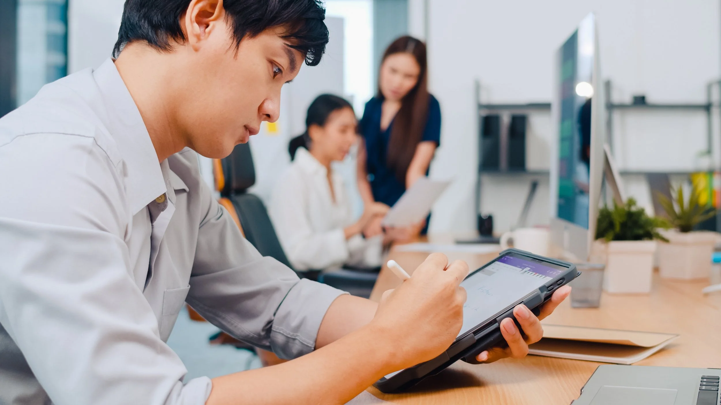 successful-executive-asia-young-businessman-smart-casual-wear-drawing-writing-using-pen-with-digital-tablet-computer-thinking-inspiration-search-ideas-working-process-modern-office.jpg