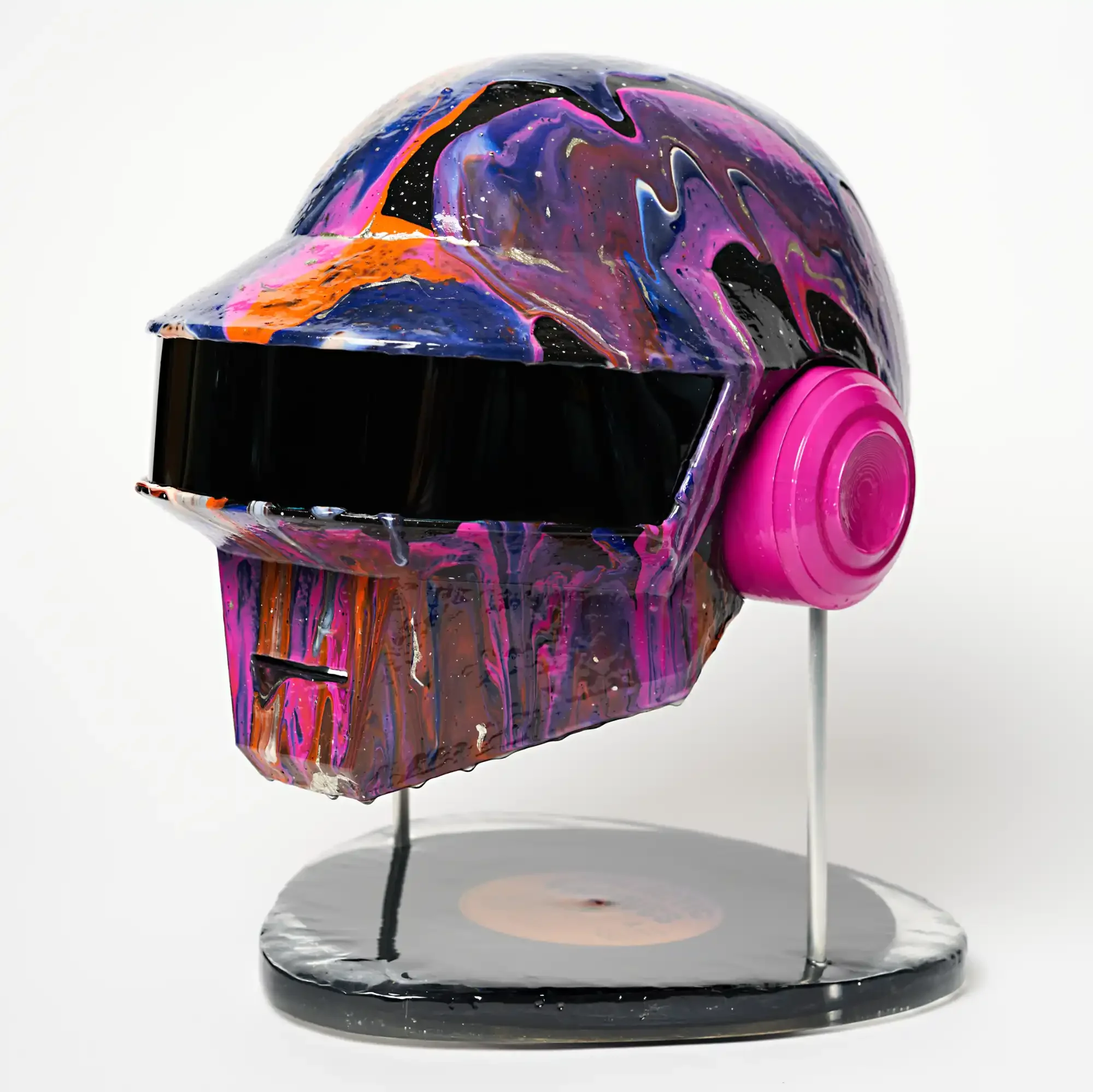 duft punk custom helmet 01.webp