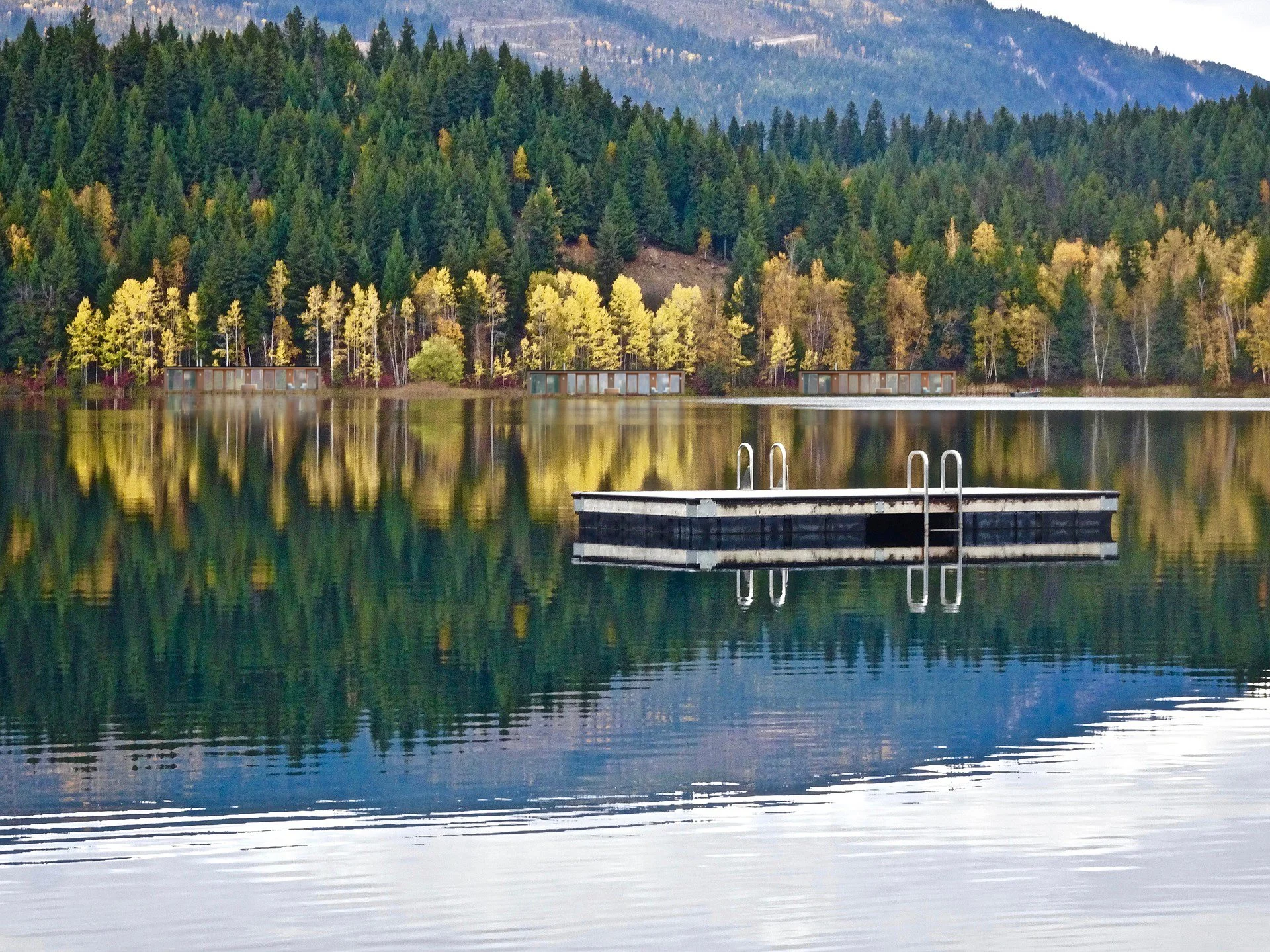 Signature Lake Wide.jpg