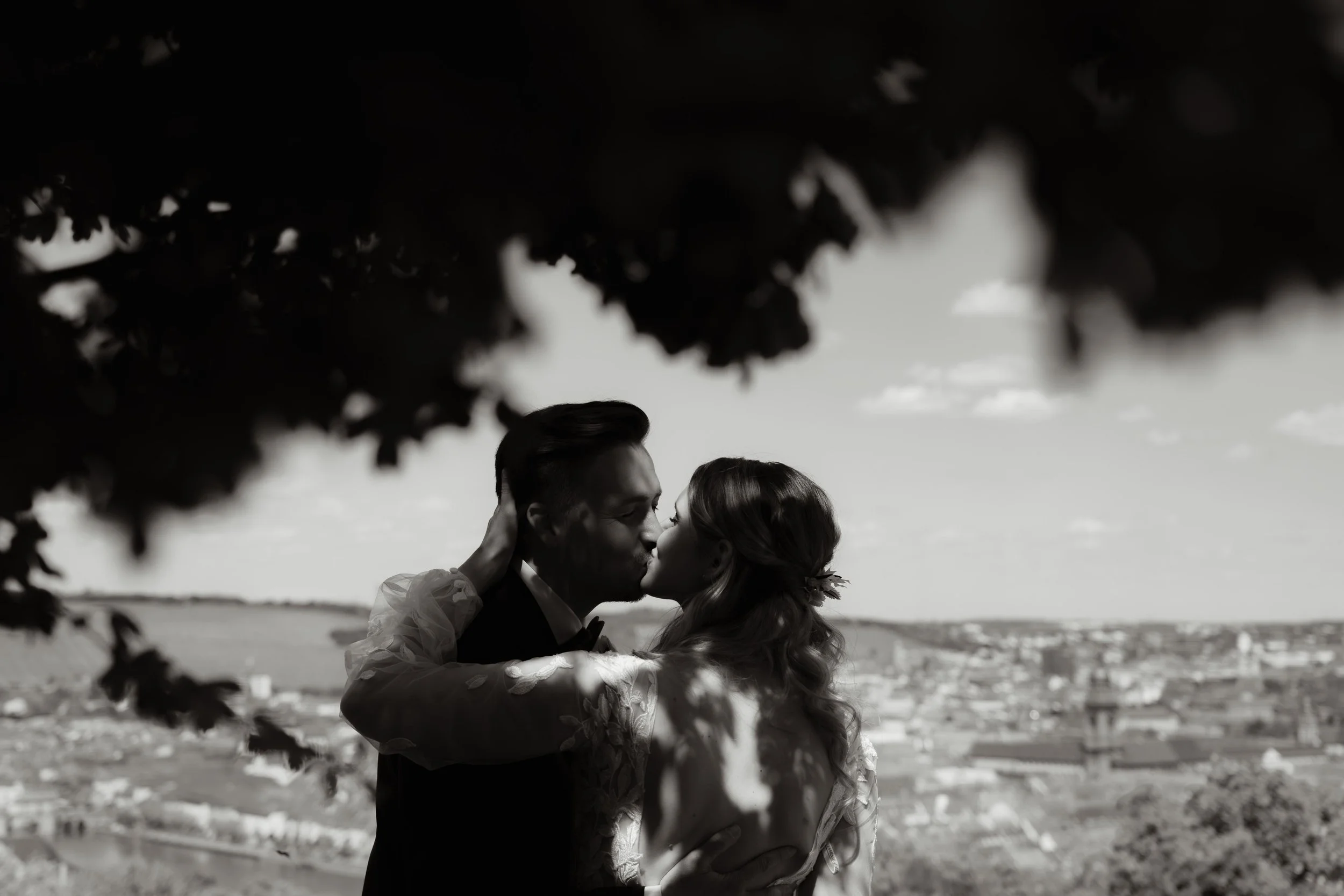 Wedding portrait moment with a cinematic frame, Würzburg, Germany.