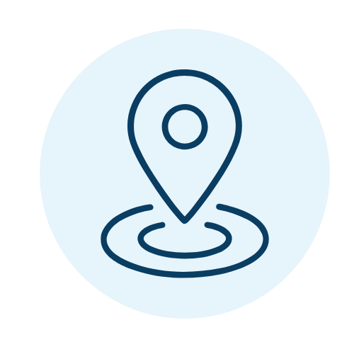 Icône de localisation avec un marqueur sur une carte dans un cercle bleu clair.