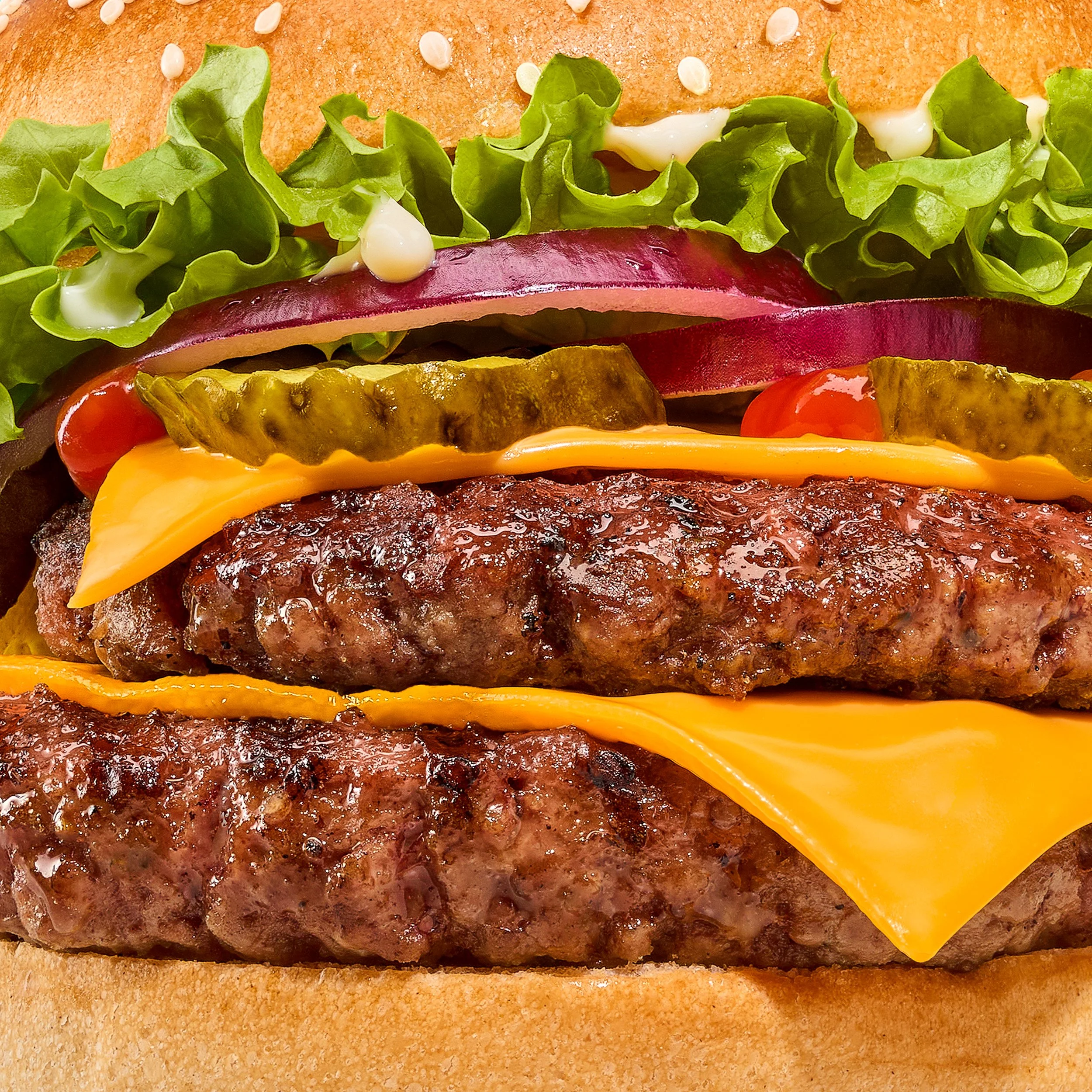 05_24_26_CheeseBurger_Macro.jpg