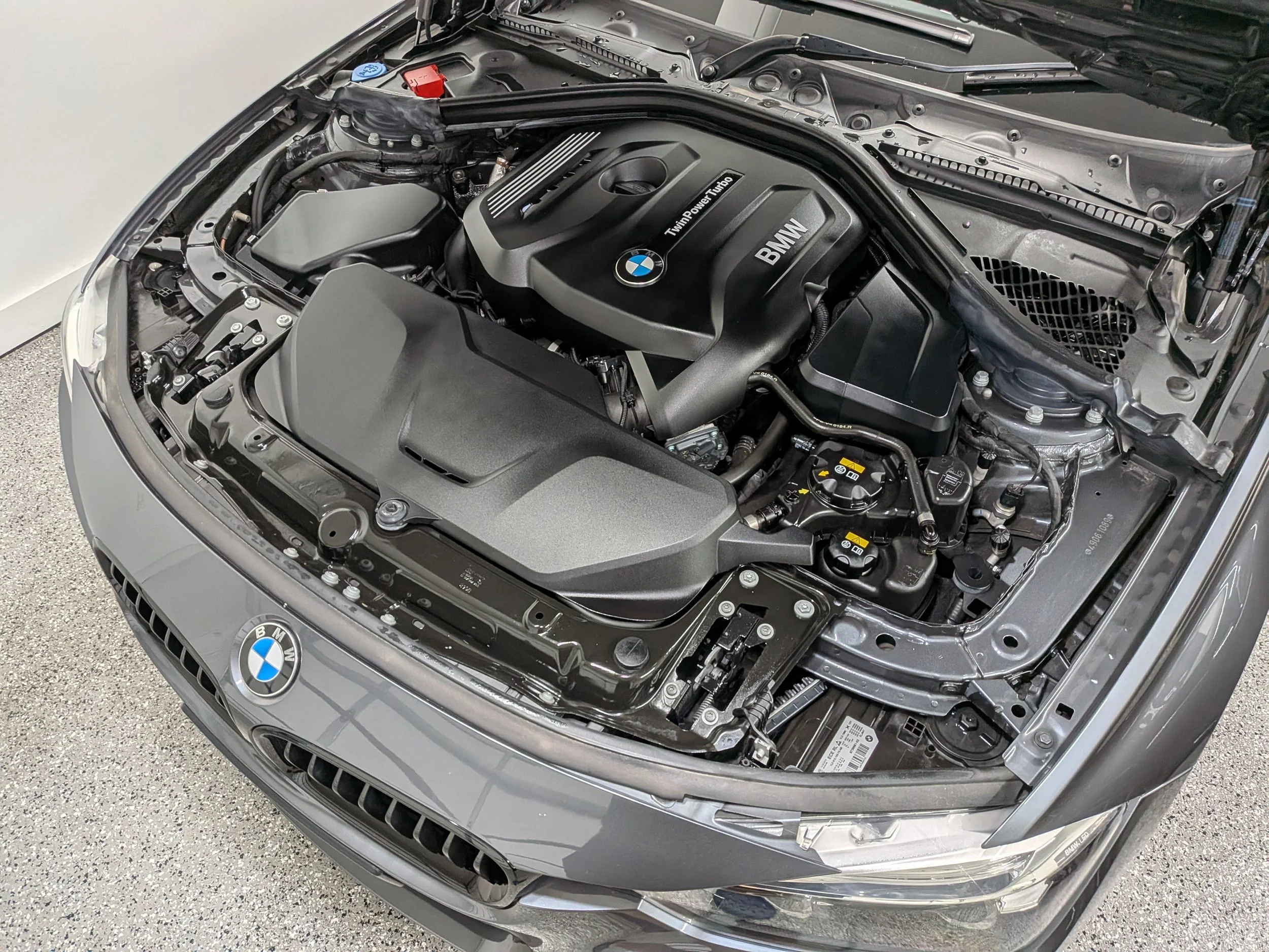 This 330i received a complimentary engine bay clean.