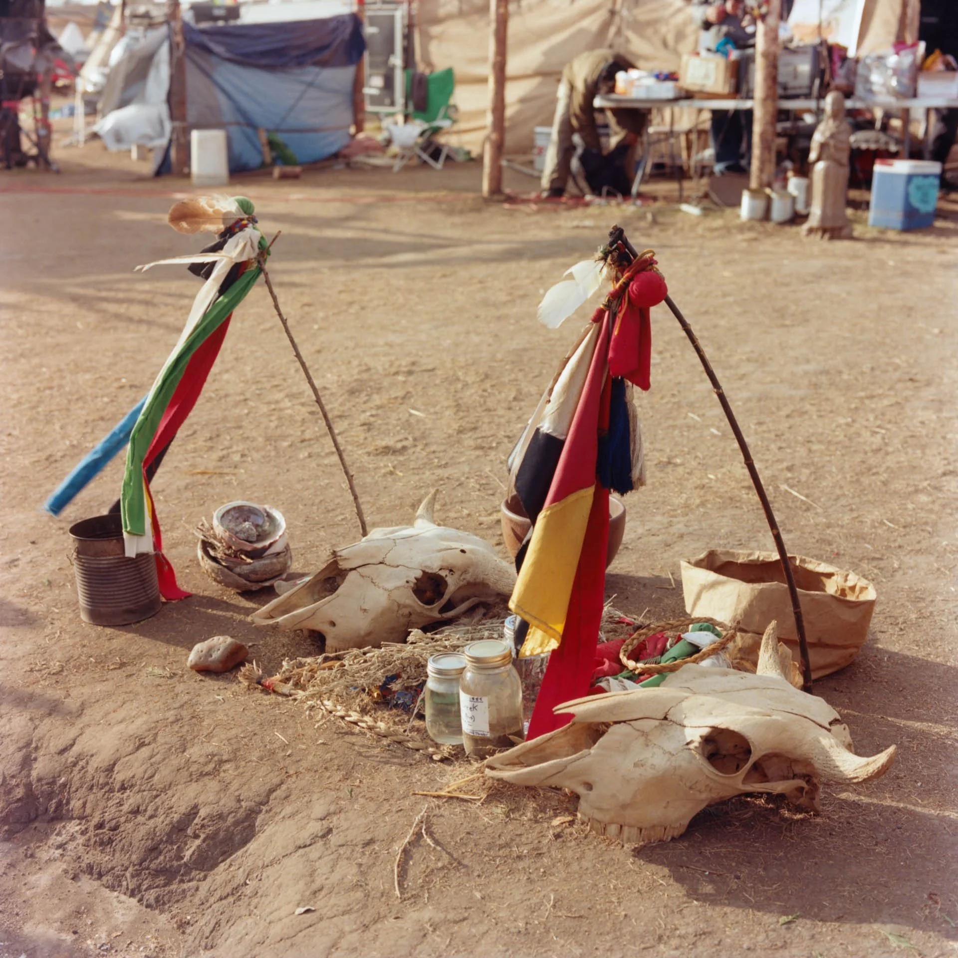 An altar at the Očhéthi Šakówiŋ Camp