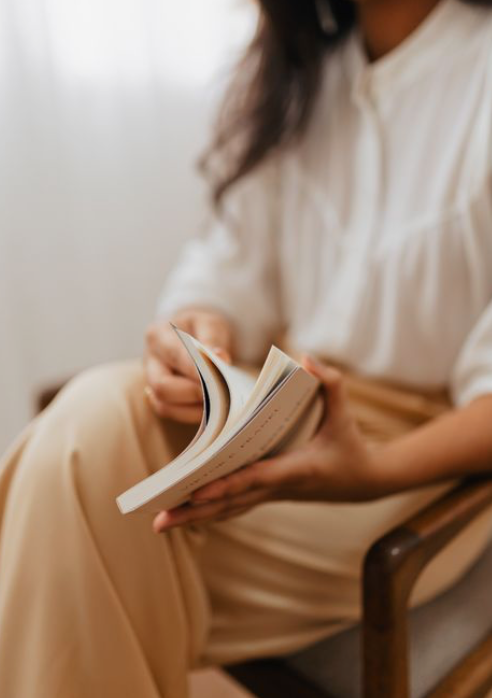 Reflective therapeutic practice supporting self-awareness, growth and emotional healing.
