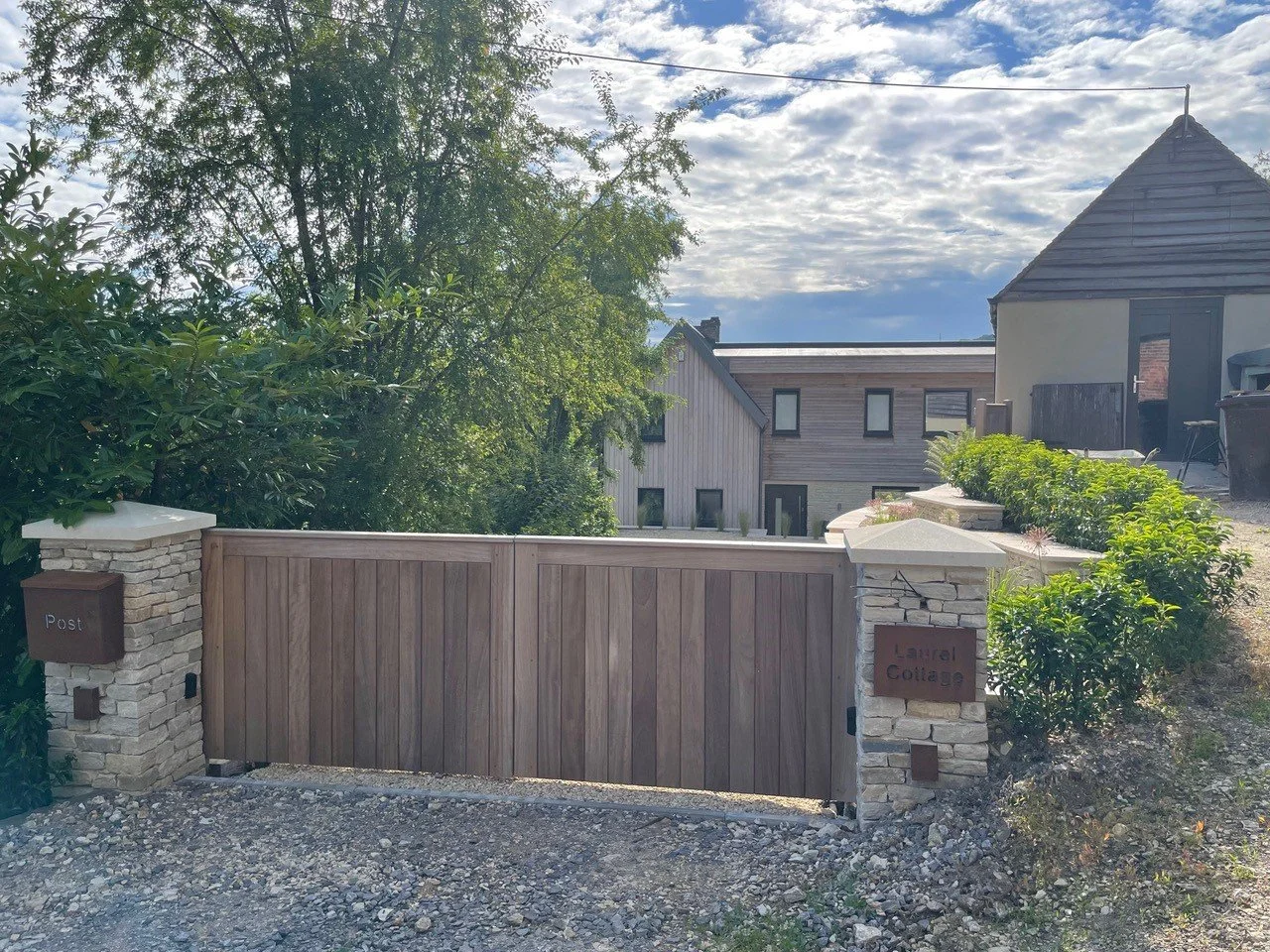 external 05.jpg