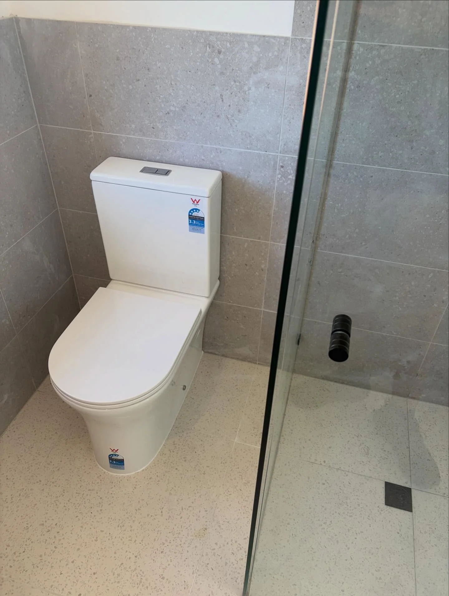 The most important seat in the house installed today 🚽

Fresh vanity, new basins and a brand new toilets installed to finish off this bathroom fit-off.