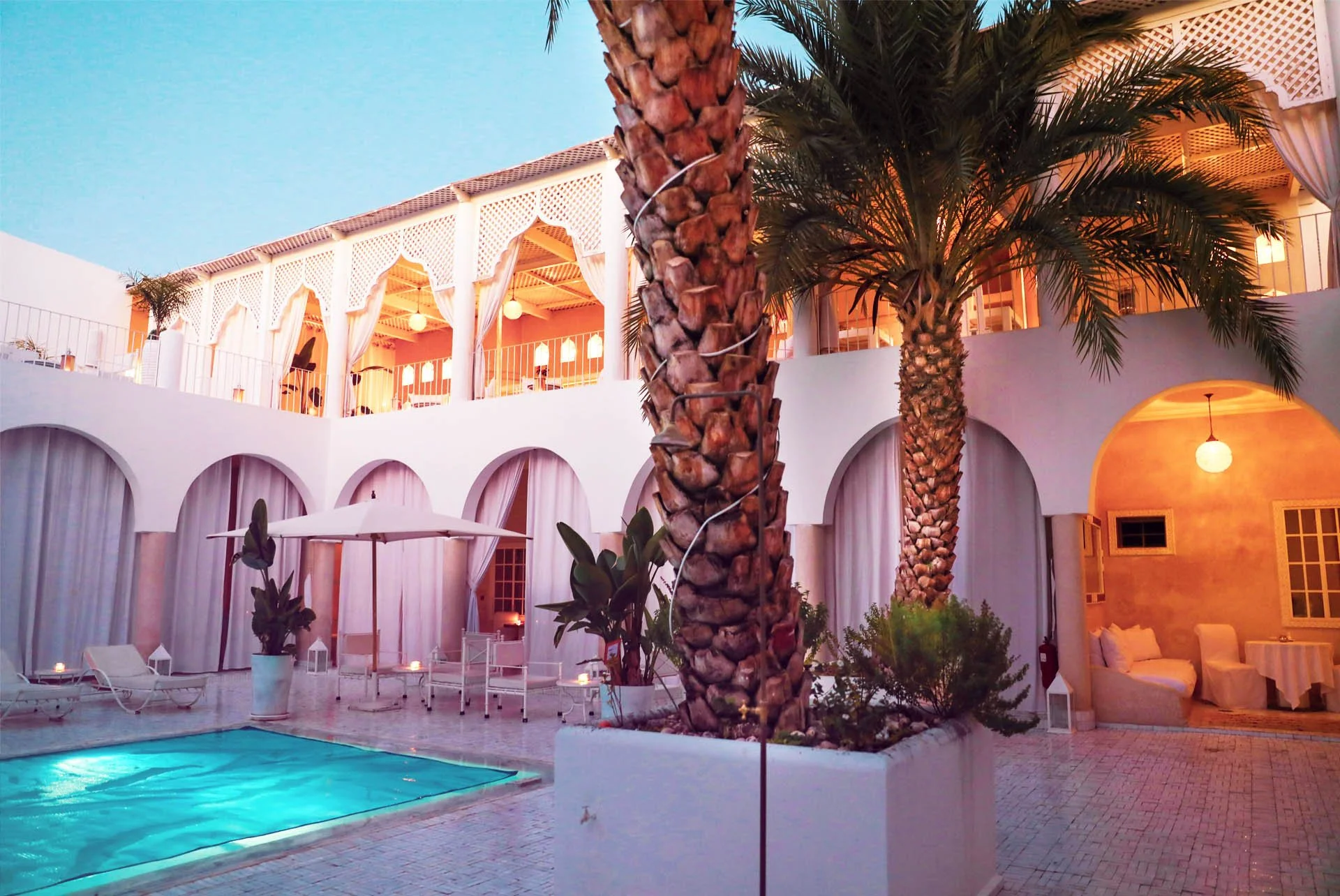  Luxury Villa & Apartments 