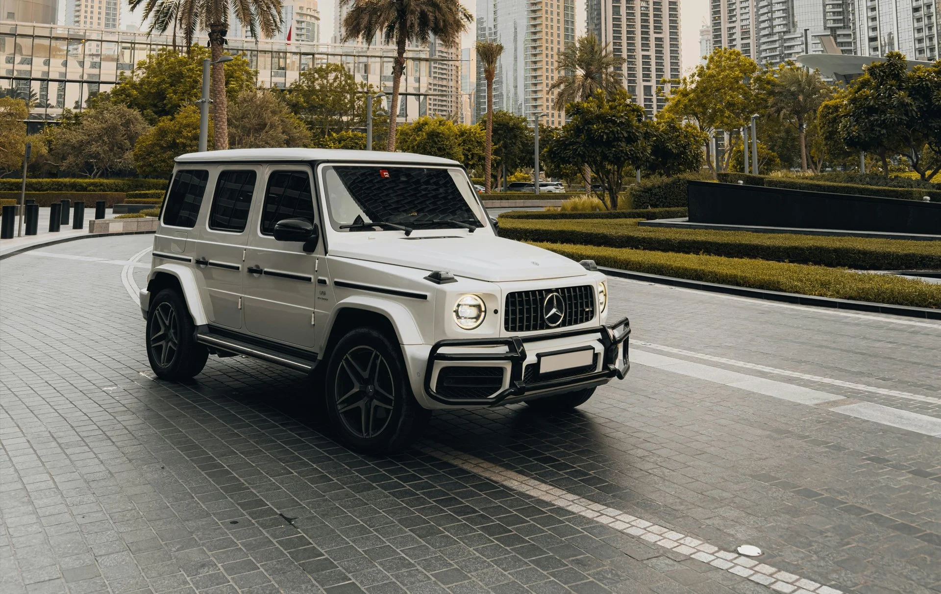  Luxury Car Hire 