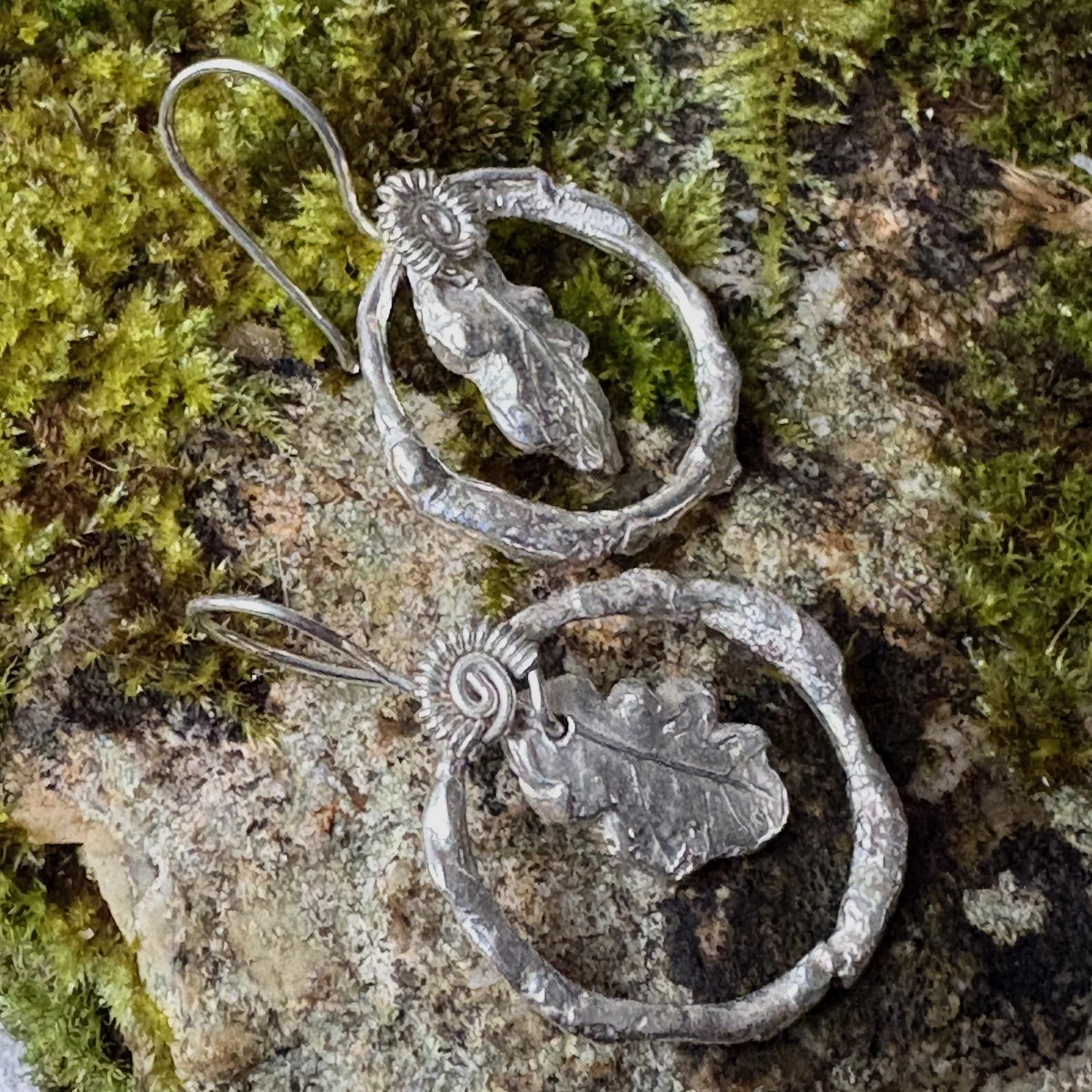 Arduinna 2 oak leaf molten ring earrings.jpg