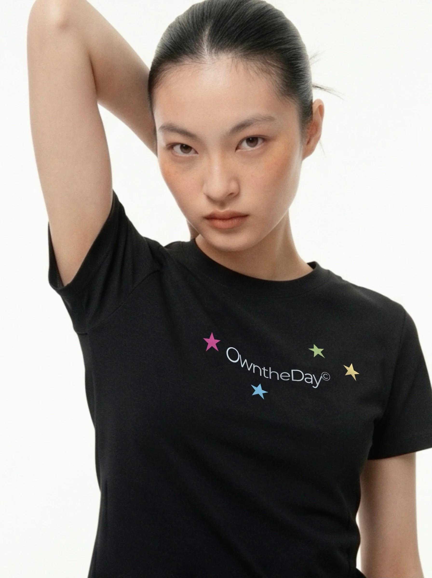 Model_posing_in_sports_studio_202608142239 1.JPEG