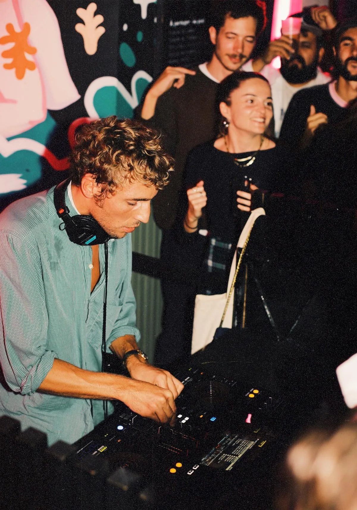 dj-mix-musique-house-club.jpg