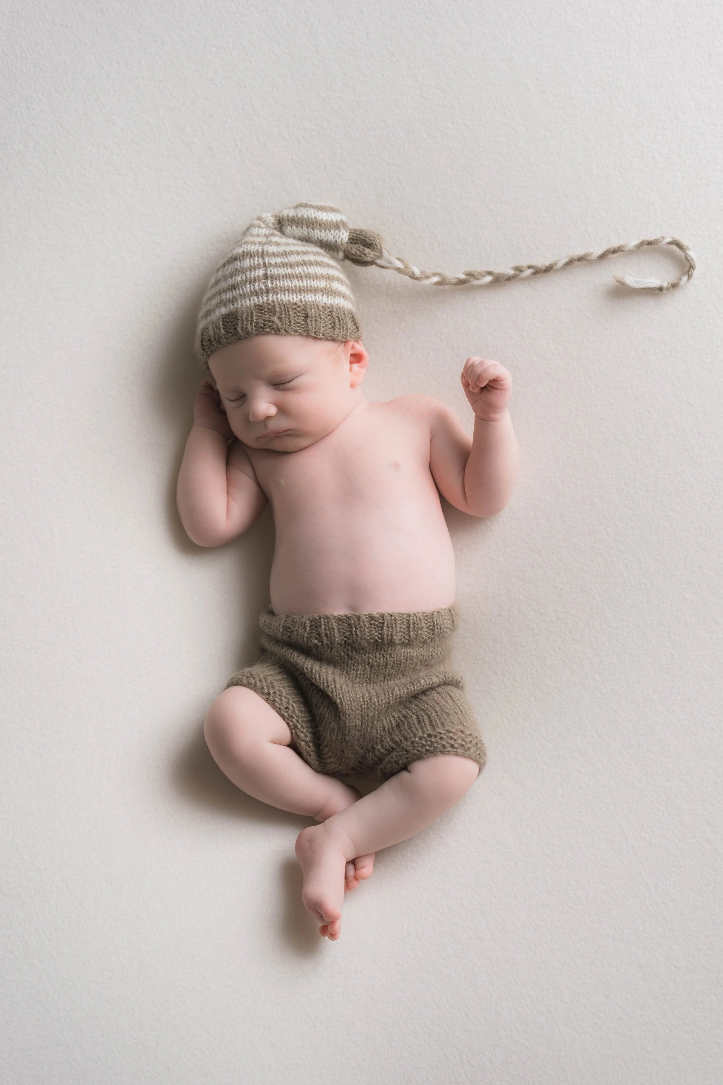Nouveau-né lors d’une séance photo naissance à Genève