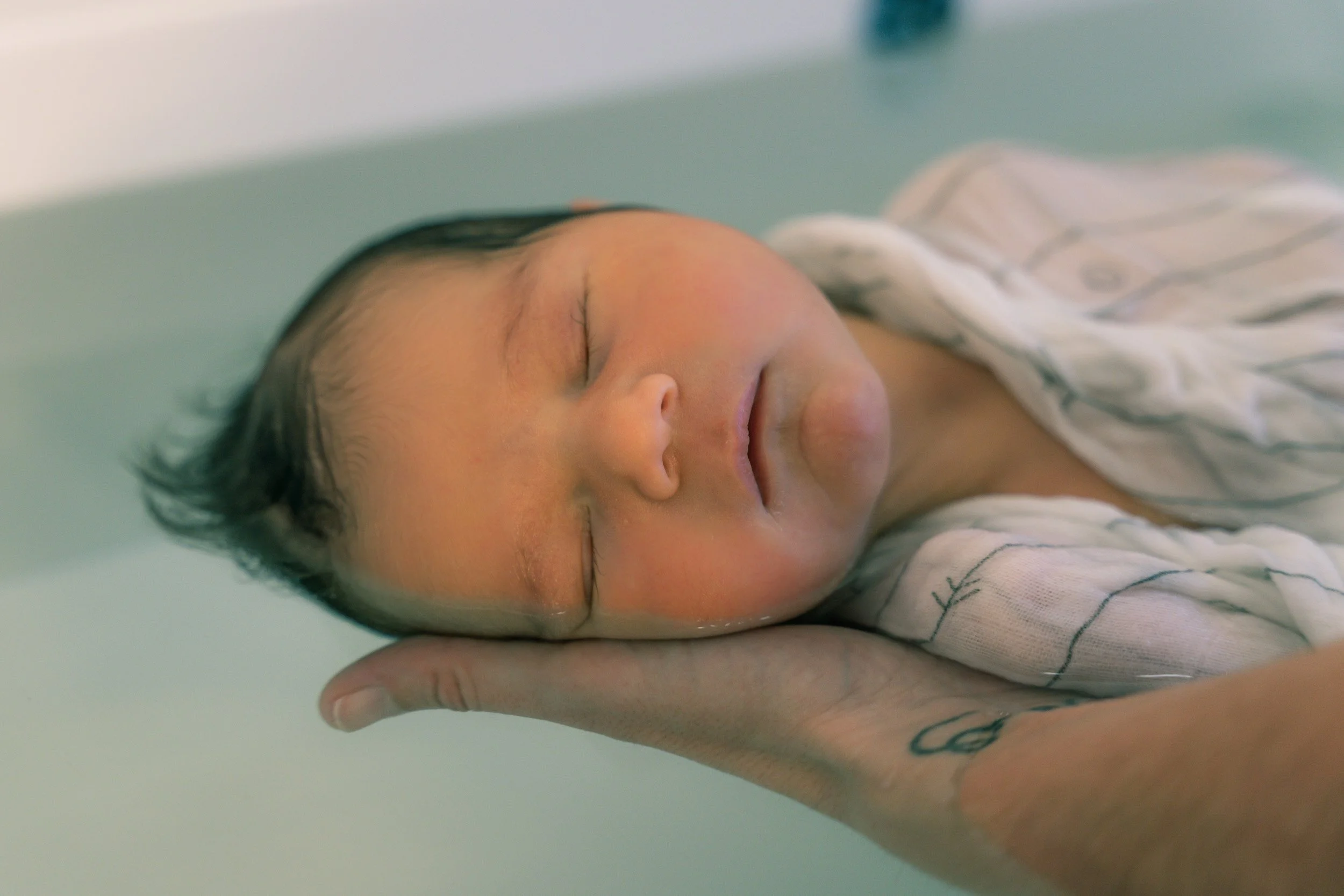 Photographe-naissance-clinique-grangette-geneve-10