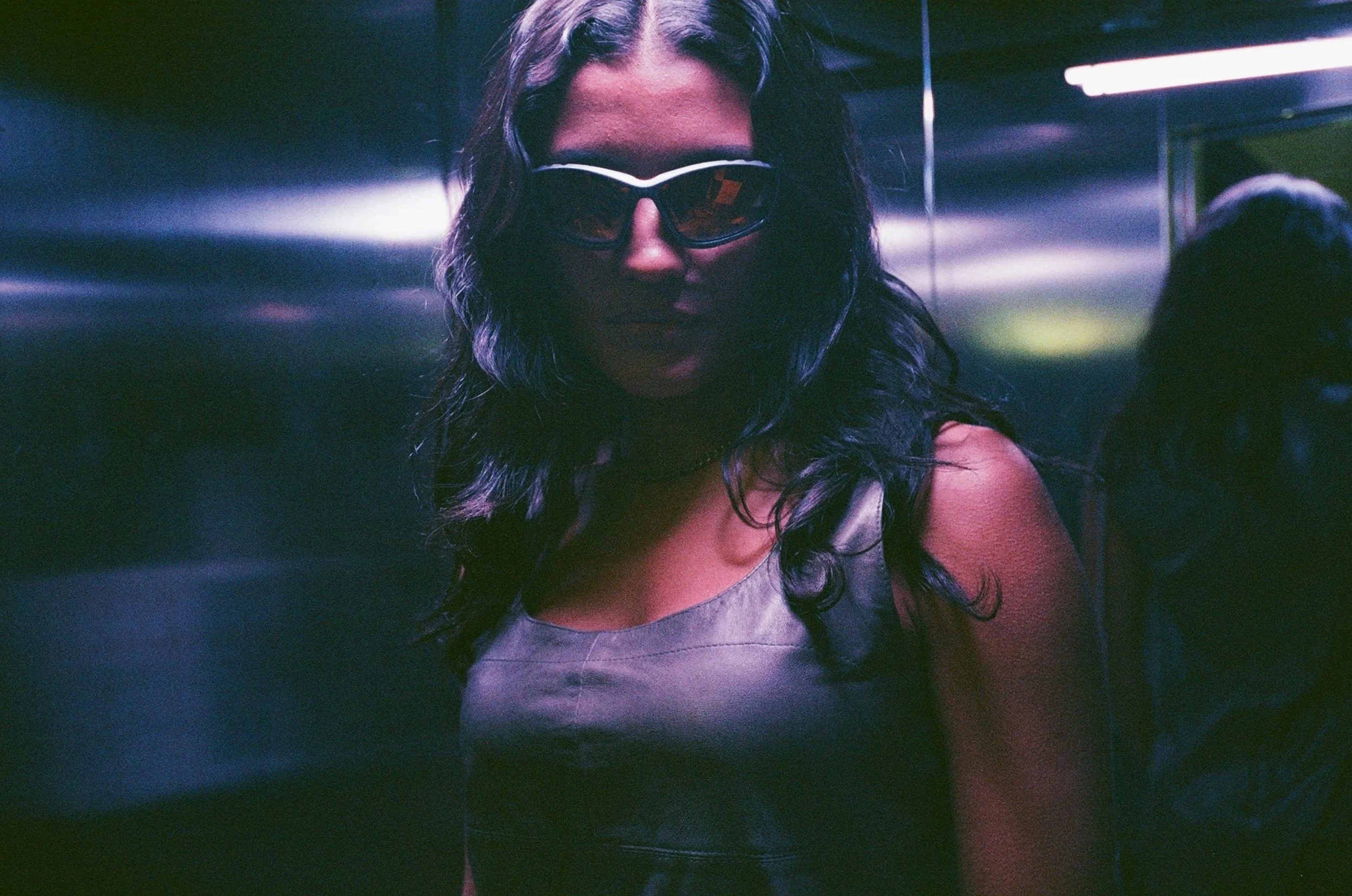 000089960010_27A.jpg