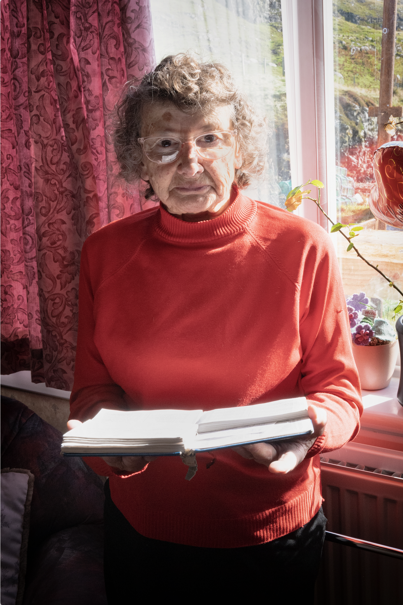 Marybell MacKinnon, Crossbost, Lewis. October 2022. Photo by Mairi M Martin. 