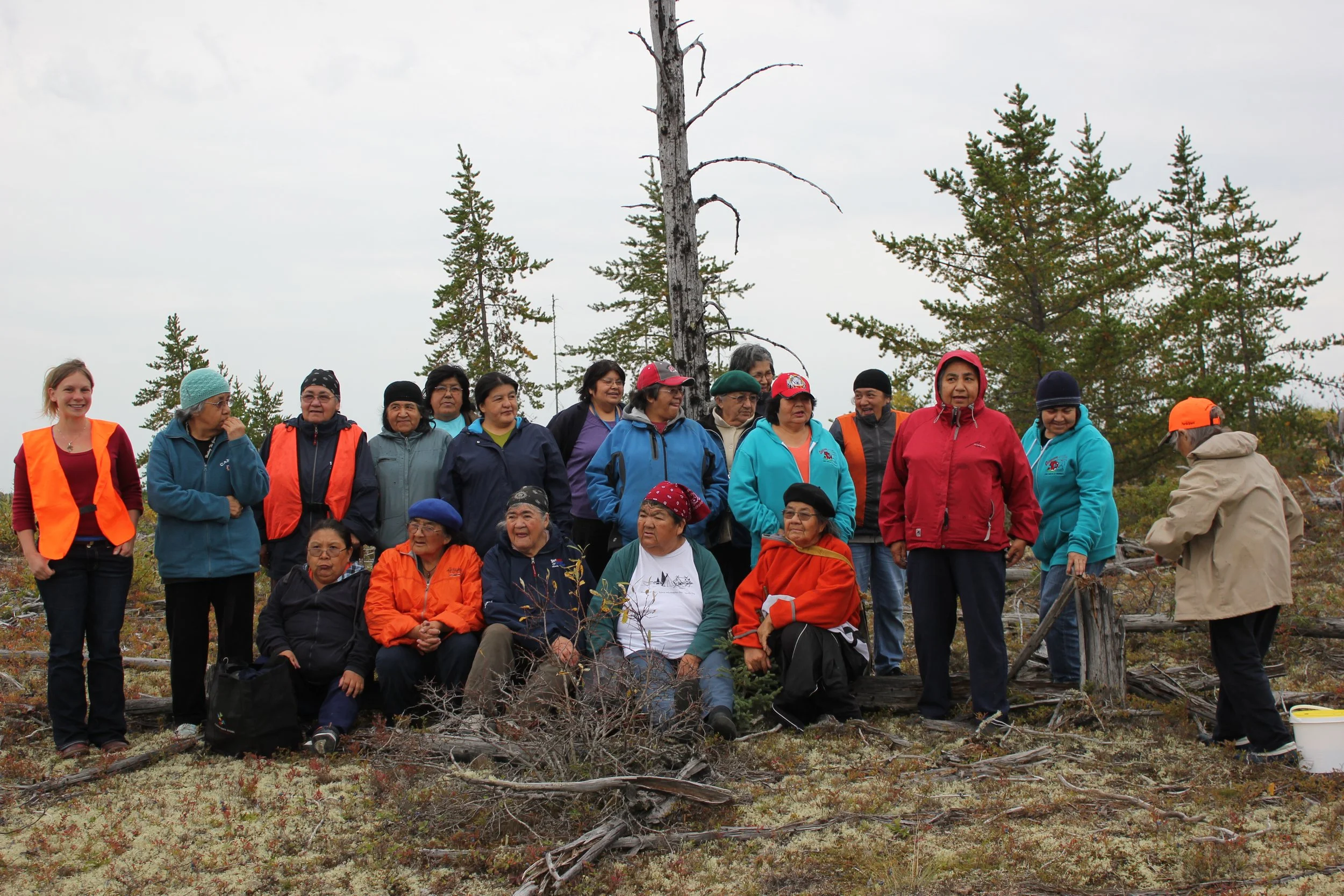 Frances with blueberry pickers, Wemindji, Eeyou Istchee, Québec. September 2012.
