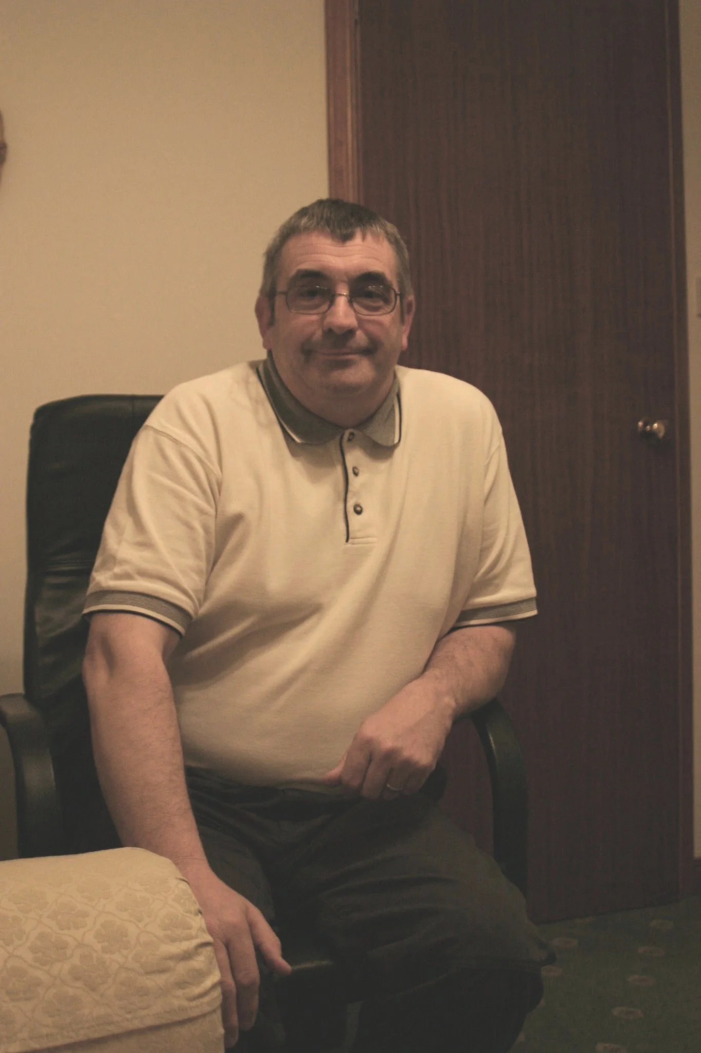 Walter Brown, singer and conductor of Kedron choir, Peterhead, Aberdeenshire, November 2006. Photograph by Frances Wilkins.
