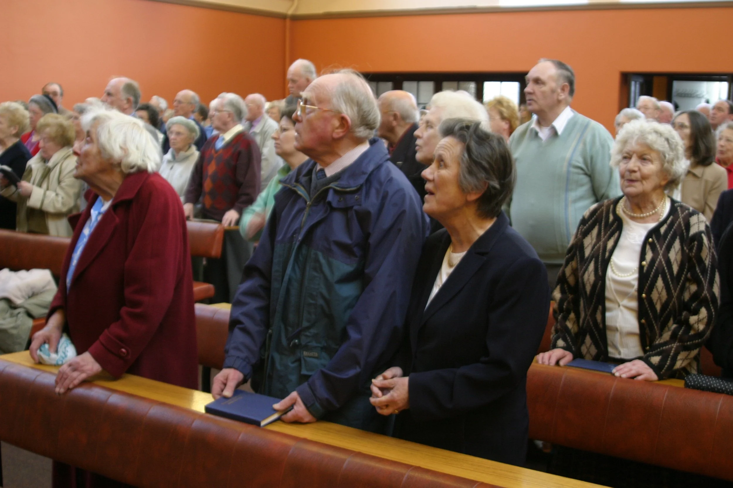 Sankey singalong, Victoria Hall, Torry, Aberdeen. May 2005. Photo by Ian Russell.