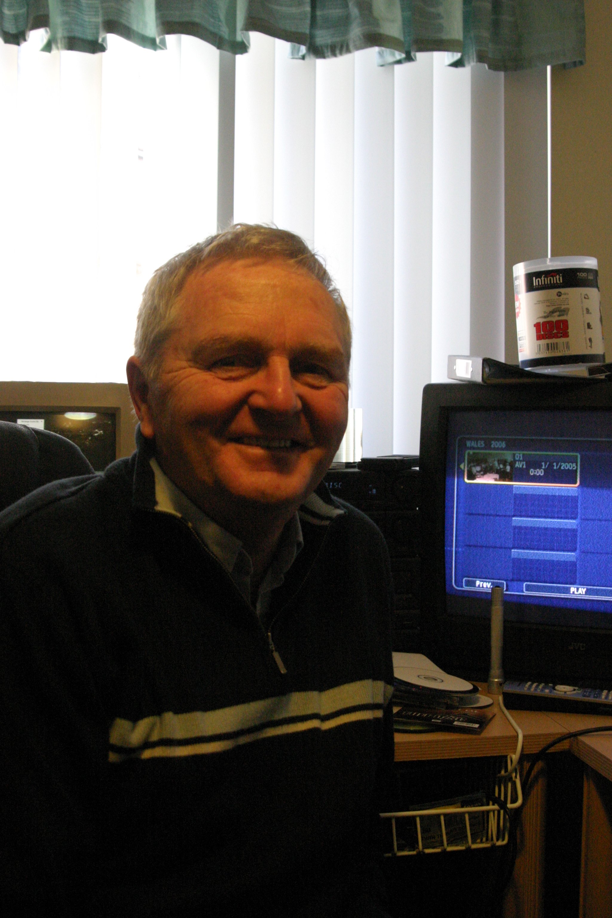 Bill Sankster, singer and conductor, Peterhead, Aberdeenshire, January 2007. Photograph by Frances Wilkins.