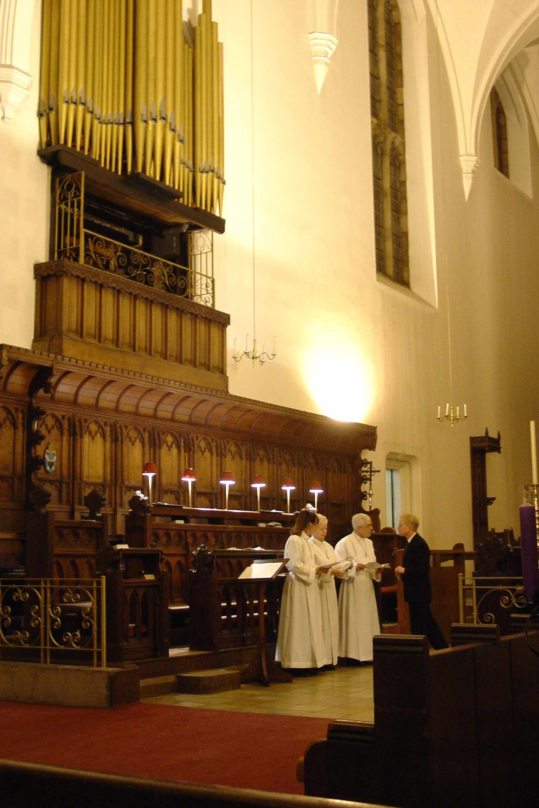 St Andrews Cathedral Carol Service, Aberdeen, November 2005. Photograph by Frances Wilkins. 