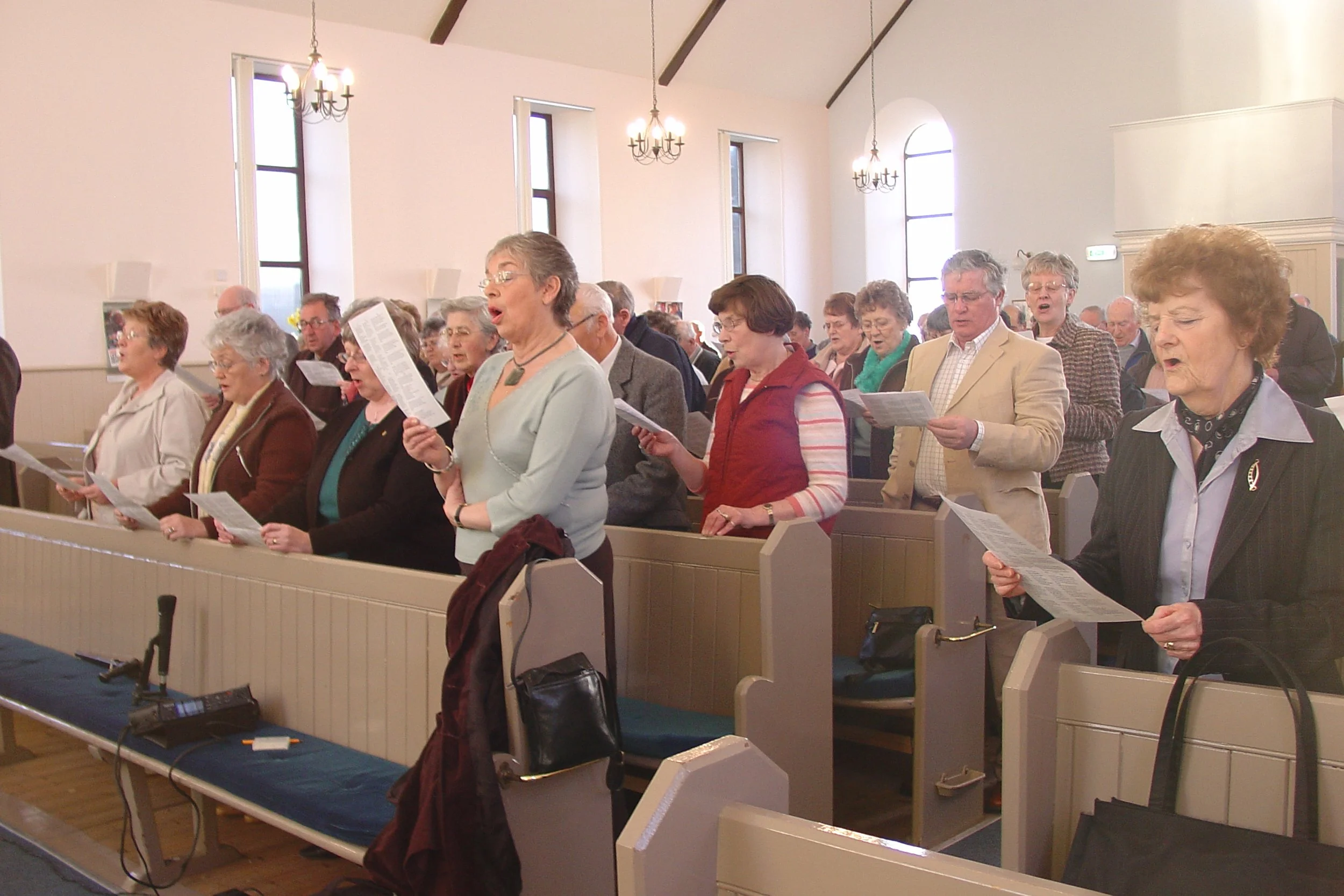 Sankey Night, Dyce Parish Church, Aberdeen, April 2006. Photograph by Frances Wilkins. 