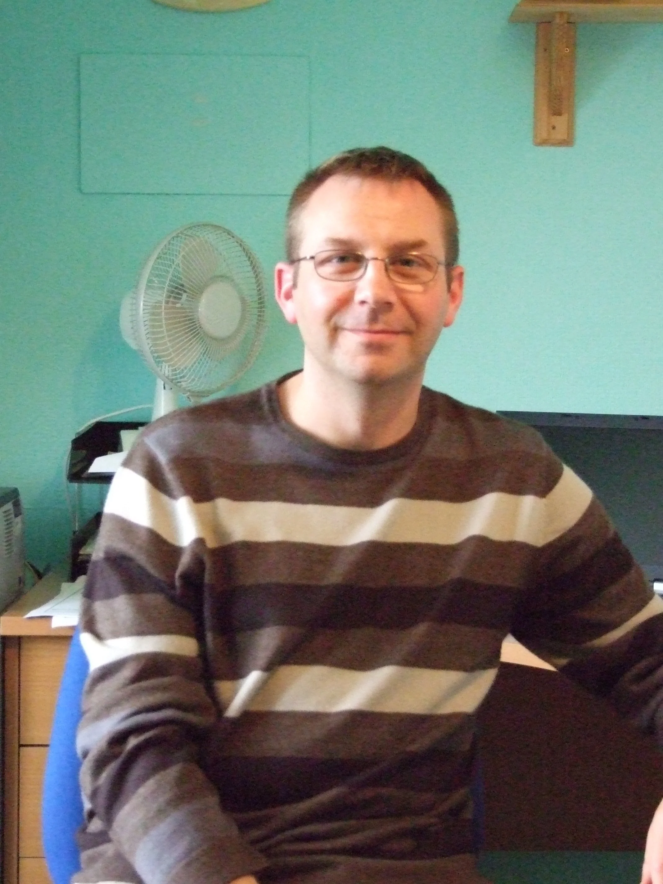 David McQueen, singer, Lerwick, Shetland, July 2007. Photograph by Frances Wilkins.