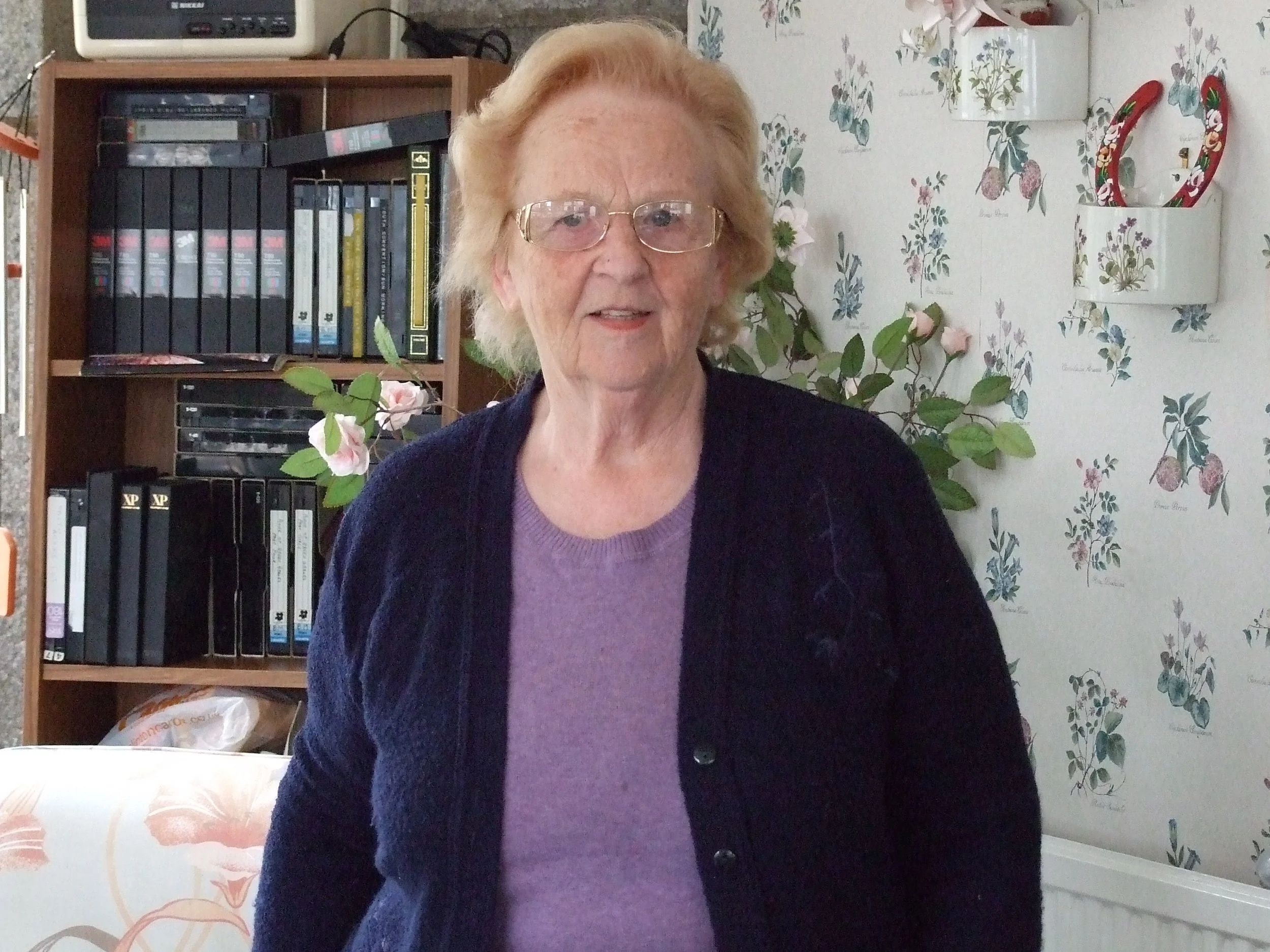 Wendy Cameron, singer, Faith Acres, Peterhead, Aberdeenshire, May 2007. Photograph by Frances Wilkins.
