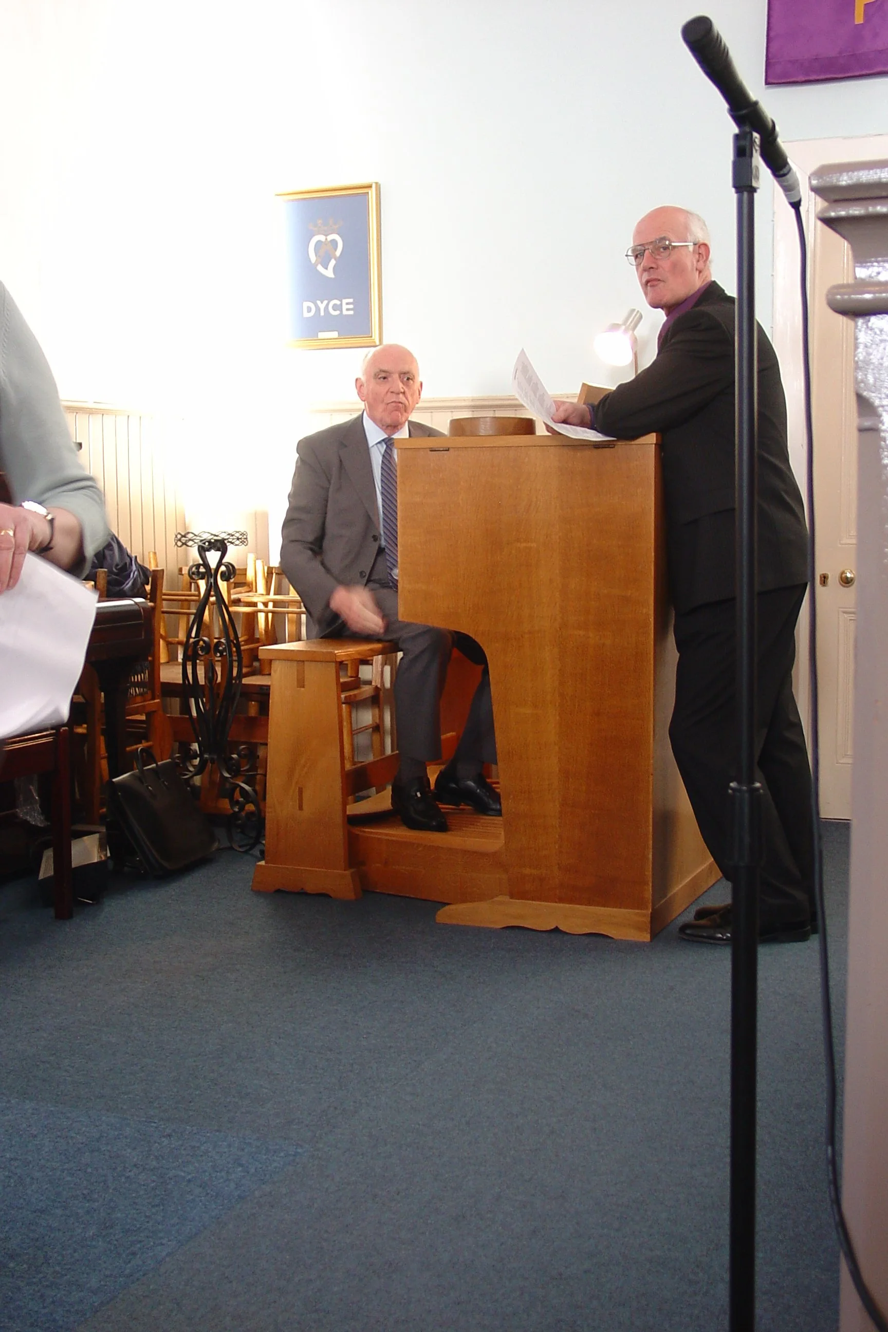 Tom Fobister and Raymond Mack, Sankey Night, Dyce Parish Church, Aberdeen, April 2006. Photograph by Frances Wilkins. 