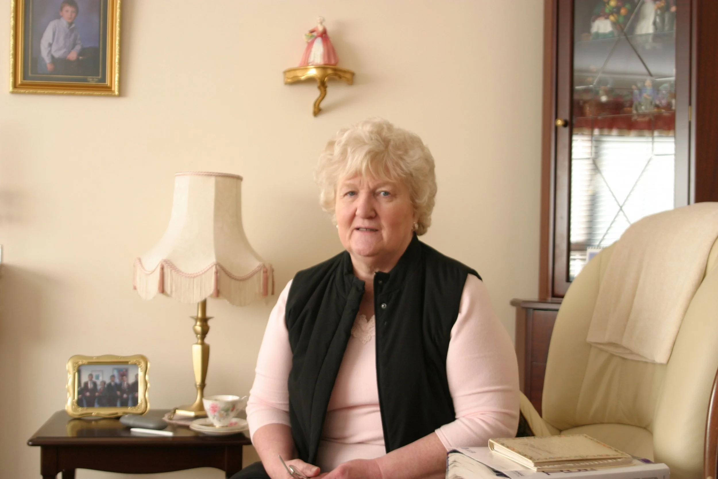 Maureen Stephen, Inverugie, Aberdeenshire, November 2006. Photograph by Frances Wilkins.