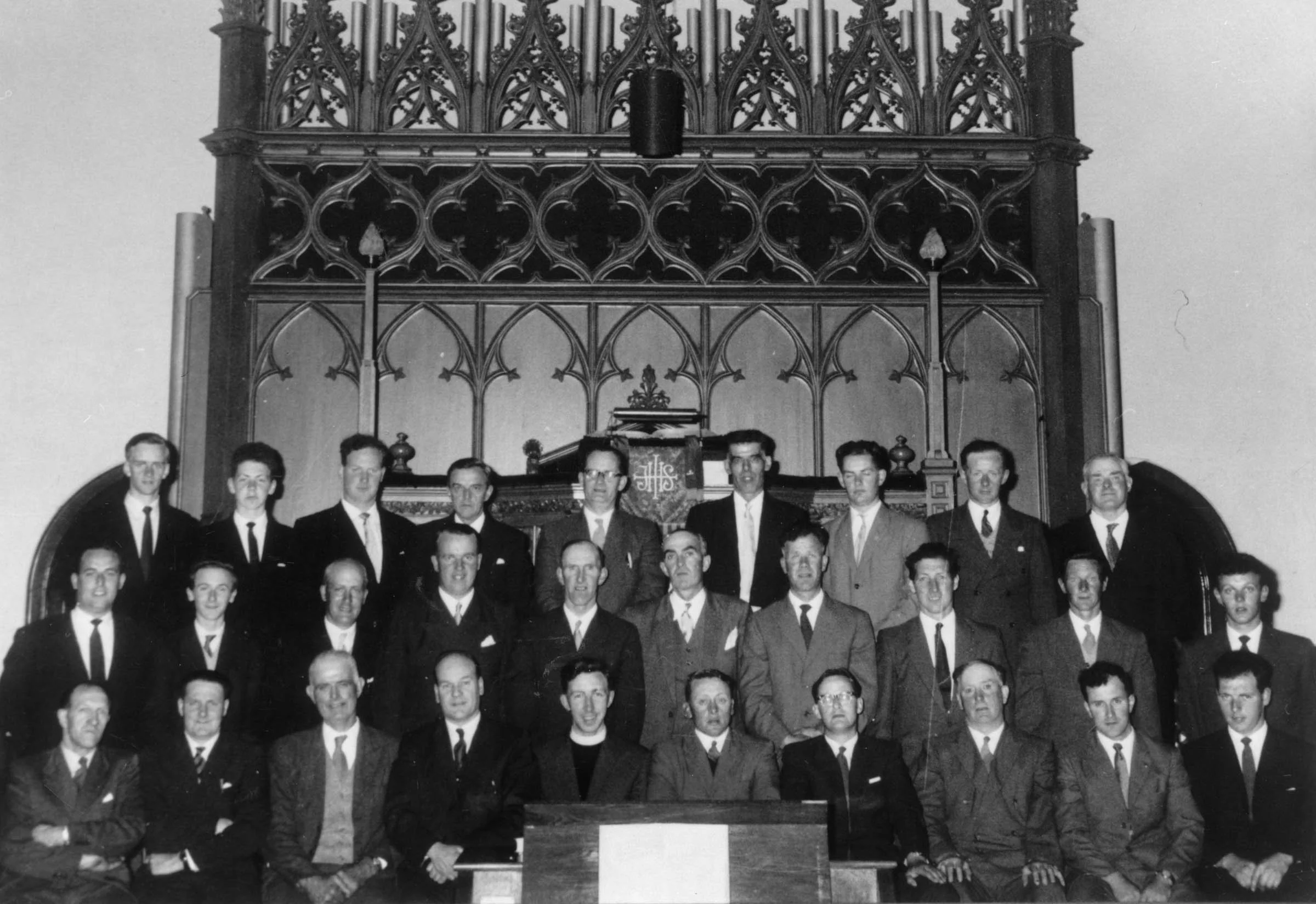The Men of Orkney in King Street Kirk, Kirkwall, with church members. Photograph courtesy of Orkney Archives, Kirkwall.