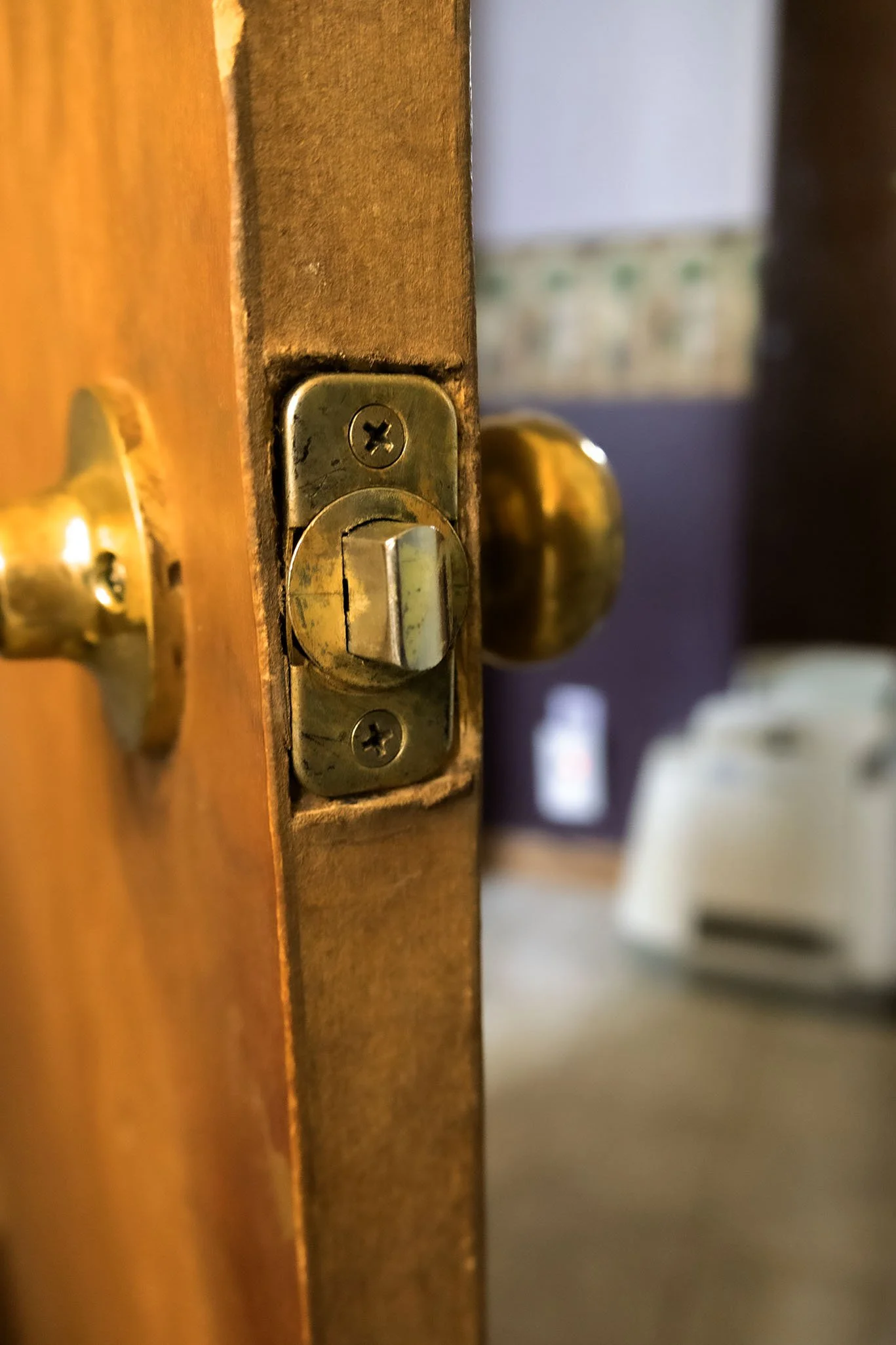 Grandmabathroomdoor.jpg