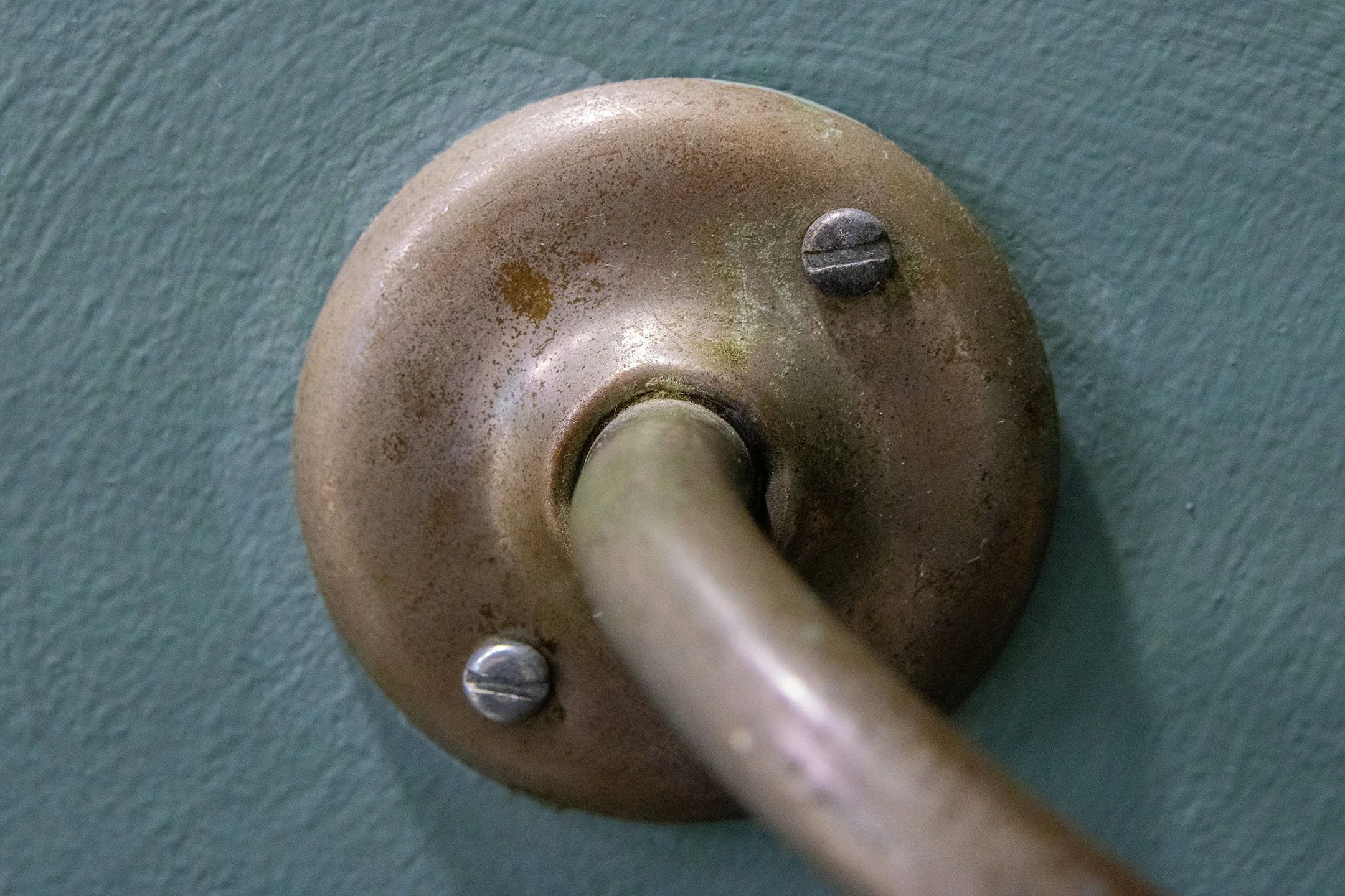 BathroomRailing.jpg