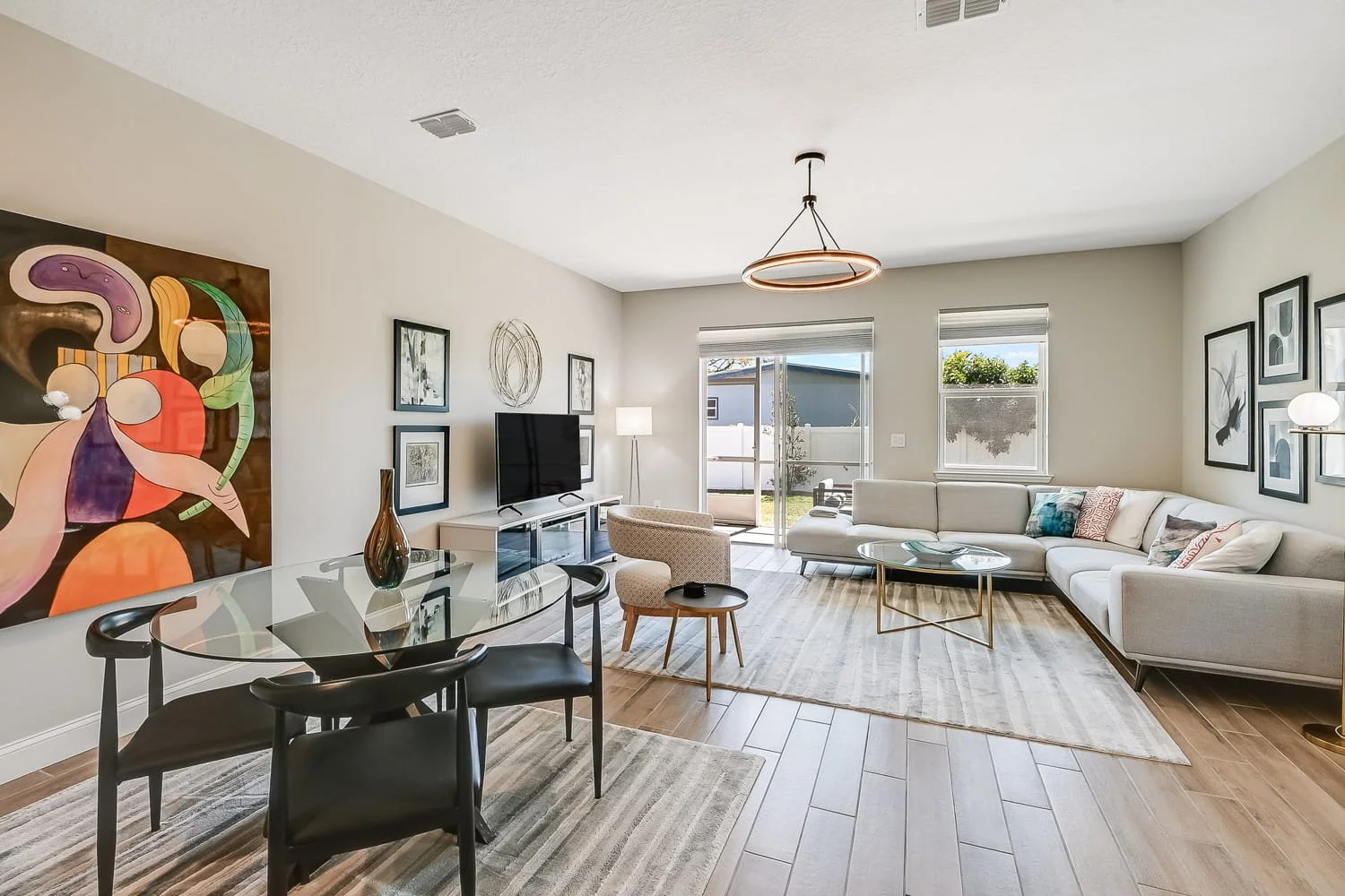 Elite-Pinellas-Real-Estate-Photography-Indian-Rocks-Beach-Short-Term-Rental-Airbnb-VRBO-and-St-Petersburg-Townhome-5.jpg