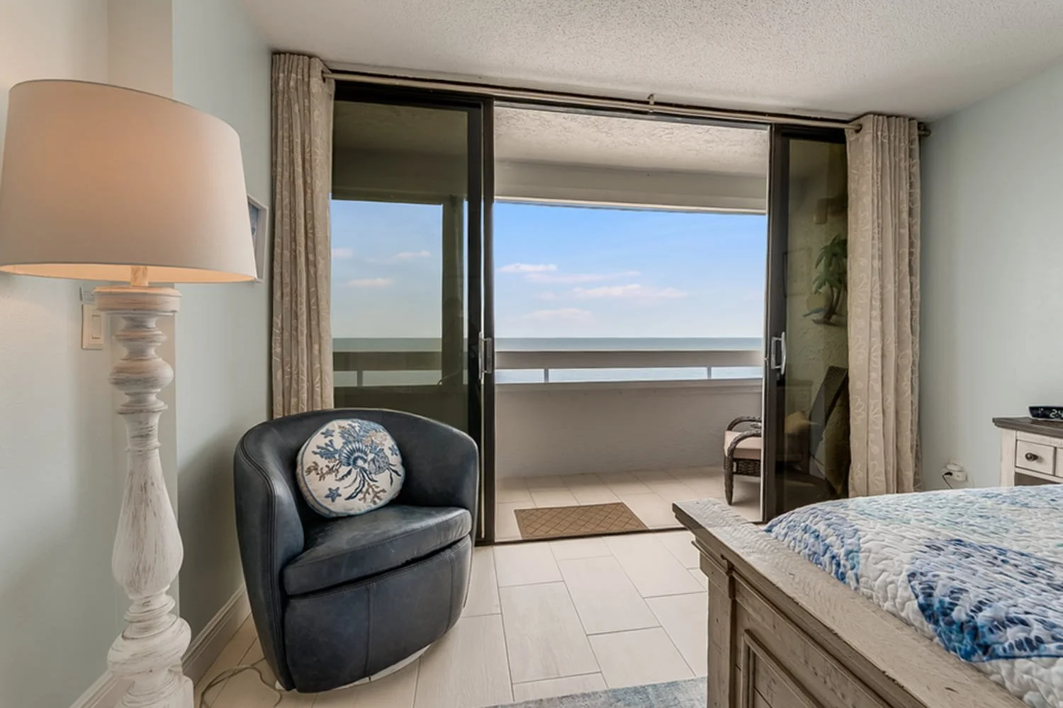 Elite-Pinellas-Real-Estate-Photography-Redington-Shores-Beach-Interior-Photography-5.jpg